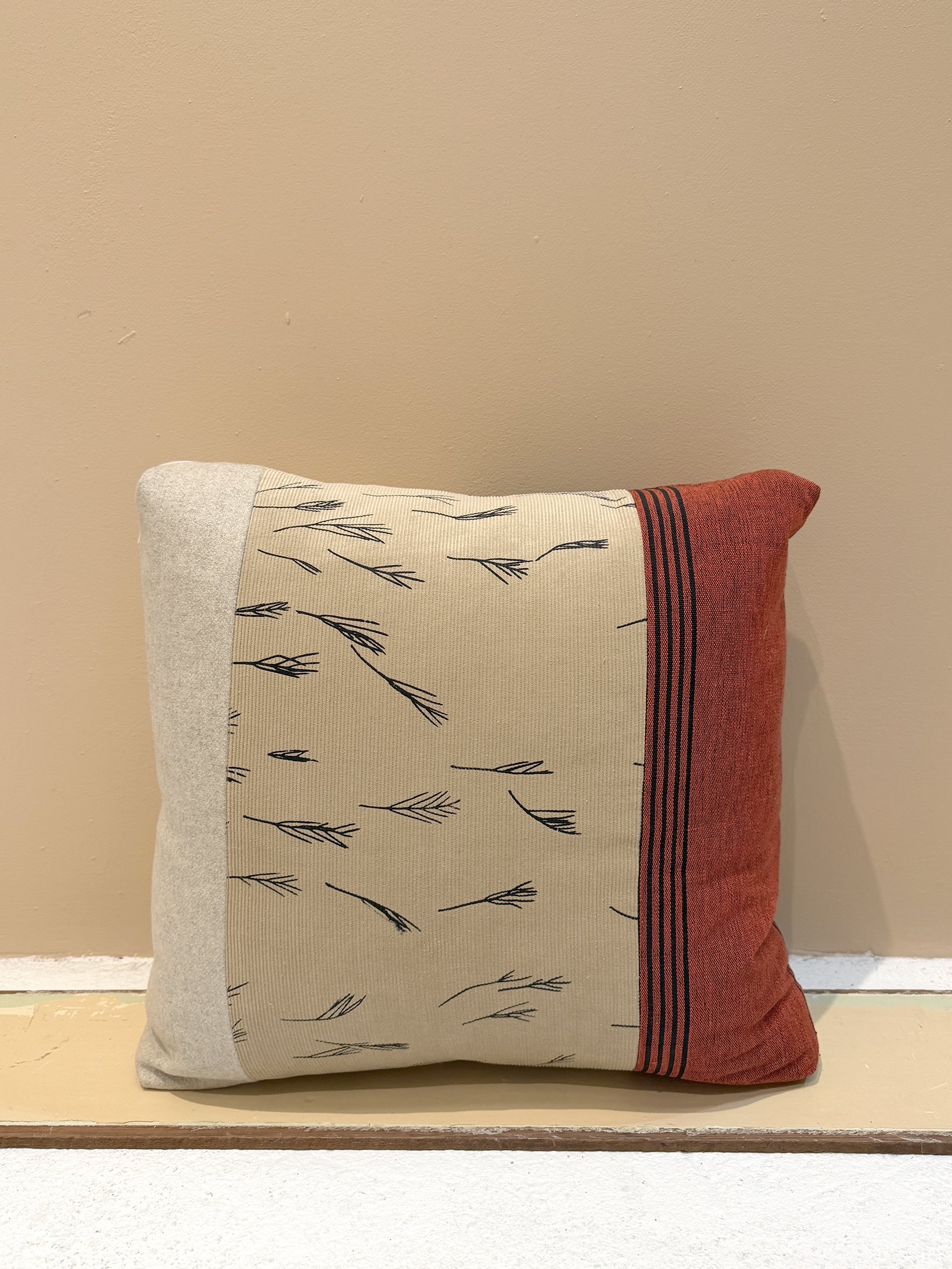 handloom cushion 3.jpg