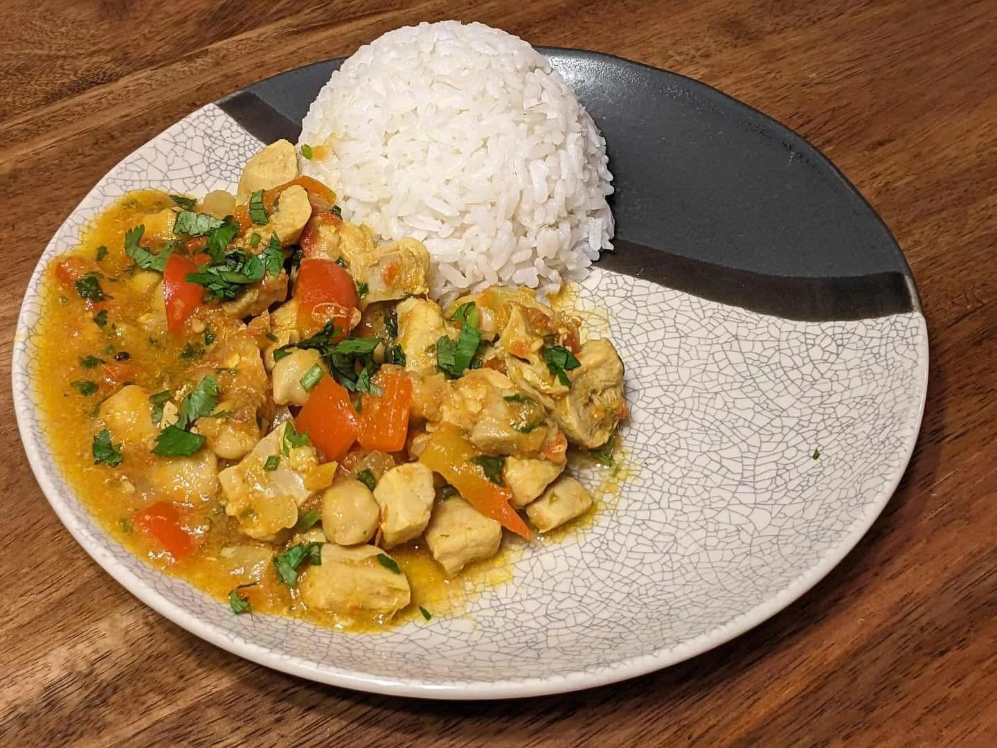 Recipes of the Week! Contributor Abby Schweber has 3 Indian home cooking recipes for the newsletter this week! Subscribe to our newsletter for access!

The first recipe, pictured here, is Jalfrezi Anglo-Indian Chicken in Tomato and Pepper Sauce. Jalf