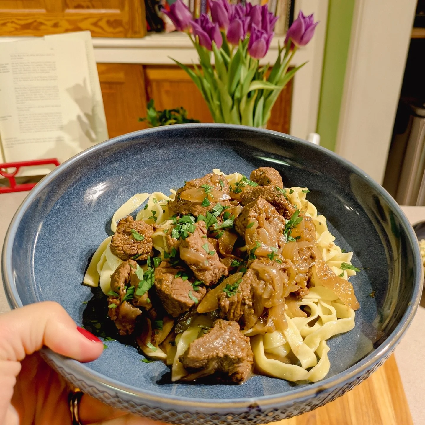 Back at it with the Recipe of the Week, Shenandoah Goulash by Paige Wilmer of The Long Acre Elderberry Farm! This dish is hearty, homegrown comfort packed with Shenandoah Valley flavor! Subscribe to our newsletter to get the recipe! 

#lovevamarkets 