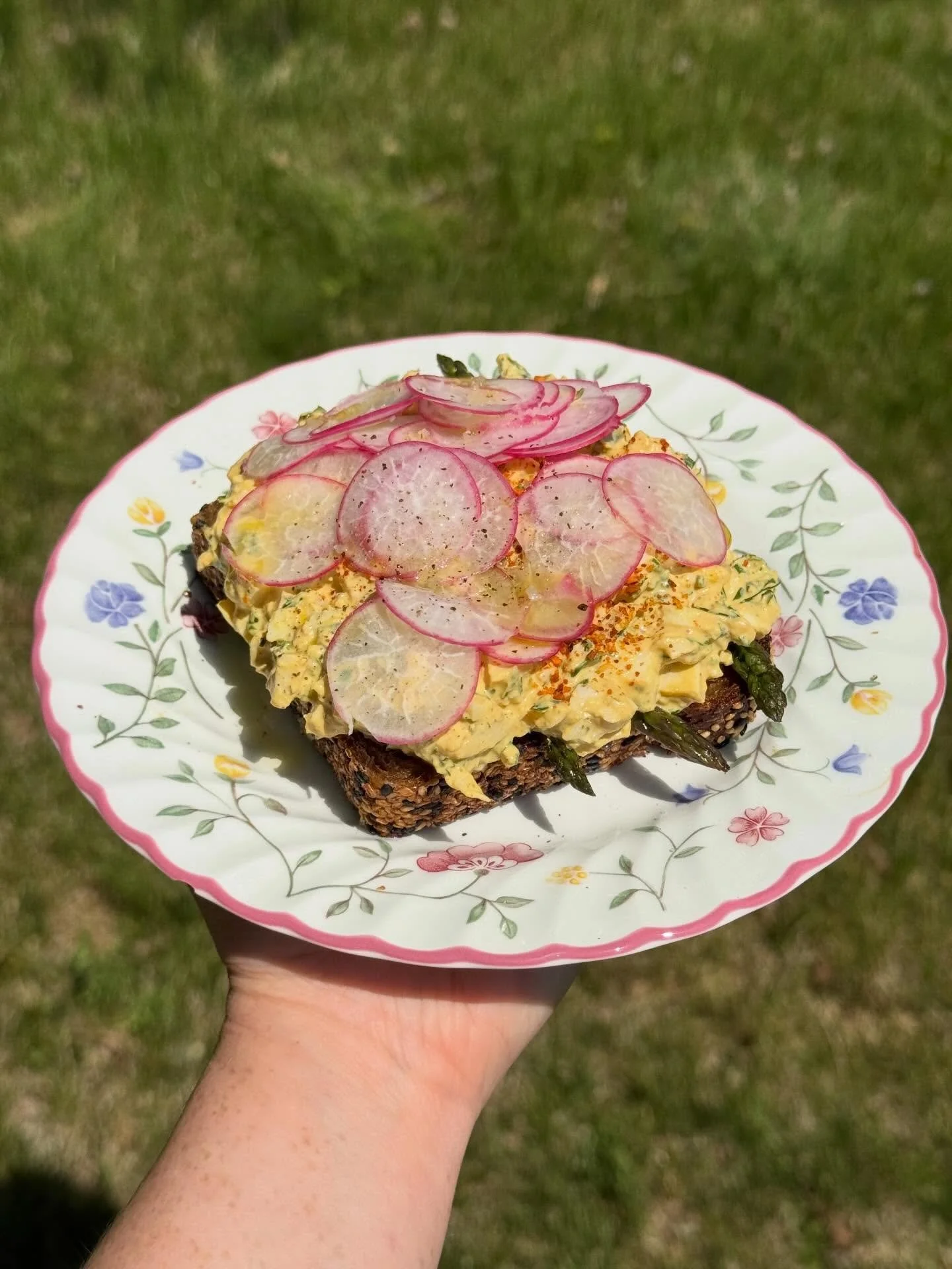 Recipe of the Week! Spicy Egg Salad 🥚 Tender spring herbs, zesty radishes, and a bed of asparagus make this egg salad spring on a plate. Subscribe to our newsletter for the recipe! 

#Lovevamarkets #farmersmarket #harrisonburgva #shoplocal #freshpro