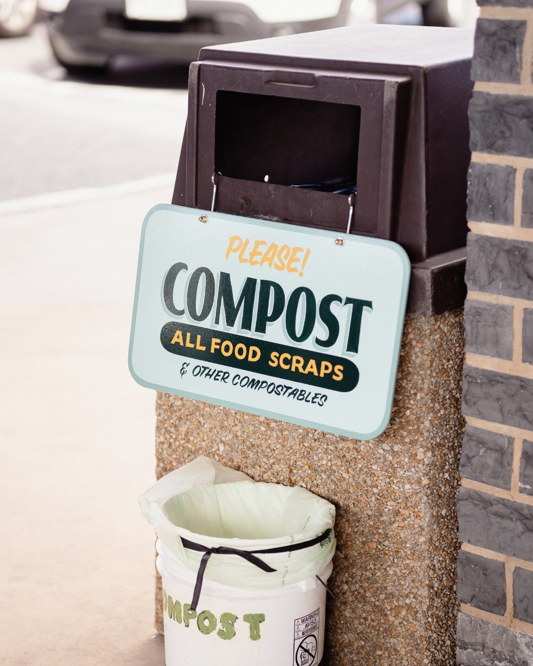 Have you seen our new compost signs from @ageoldsignco? Check them out at the Tuesday Market from 8am - 1pm. Put them to use by tossing in any food scraps or compostable materials. See you at the Market!

#lovevamarkets #farmersmarket #harrisonburgva