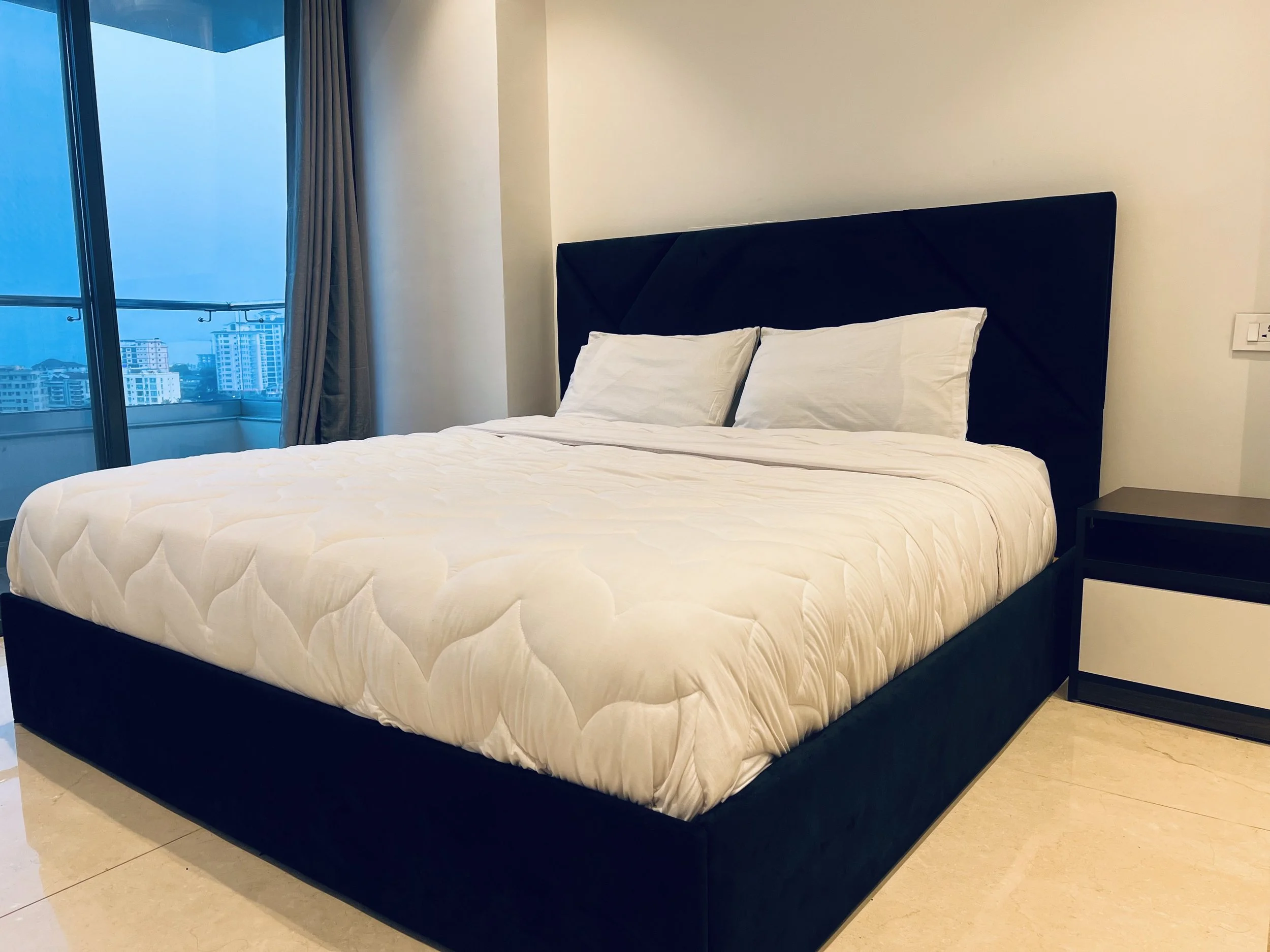 Ghana, Accra, Osu 2 bedroom Condo with Ocean view