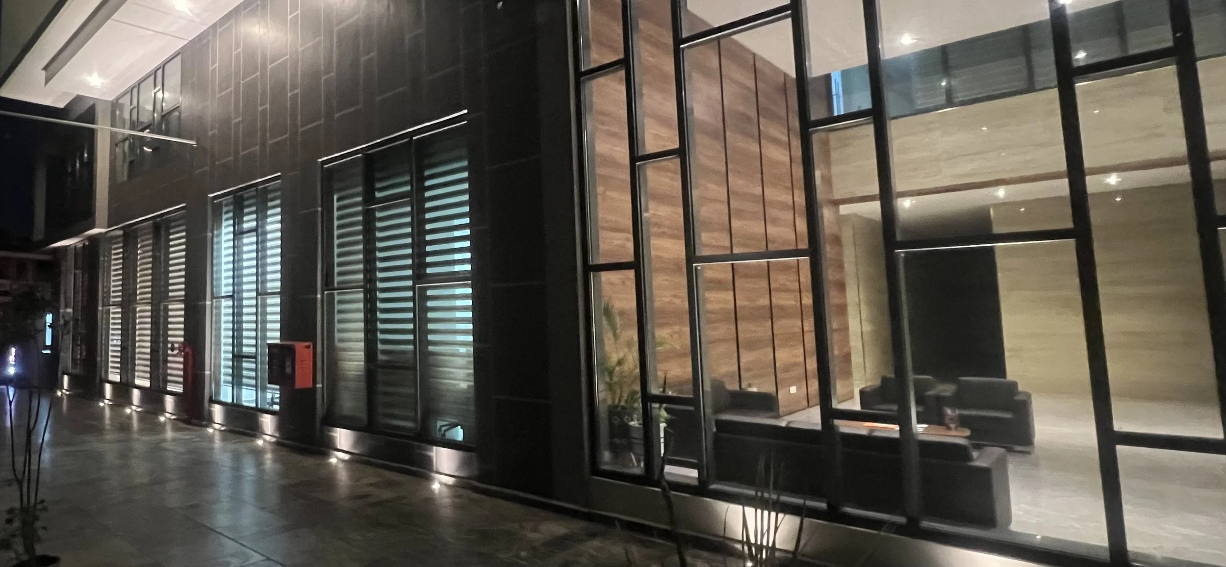 Ghana, Accra, Osu 2 bedroom Condo with pool and Ocean view