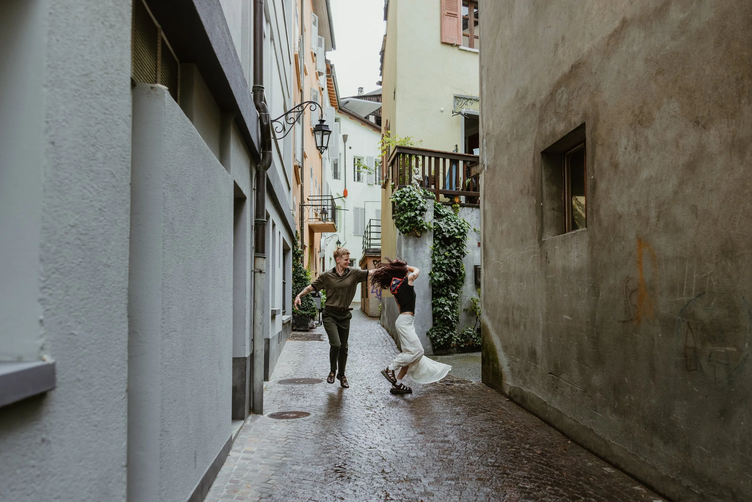 Queer and inclusive elopement photographer for LGBTQ+ couples in Switzerland and across Europe, capturing authentic love stories with honesty and artistry.