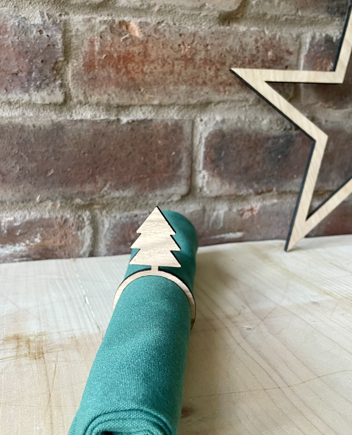 Tree-napkin.png