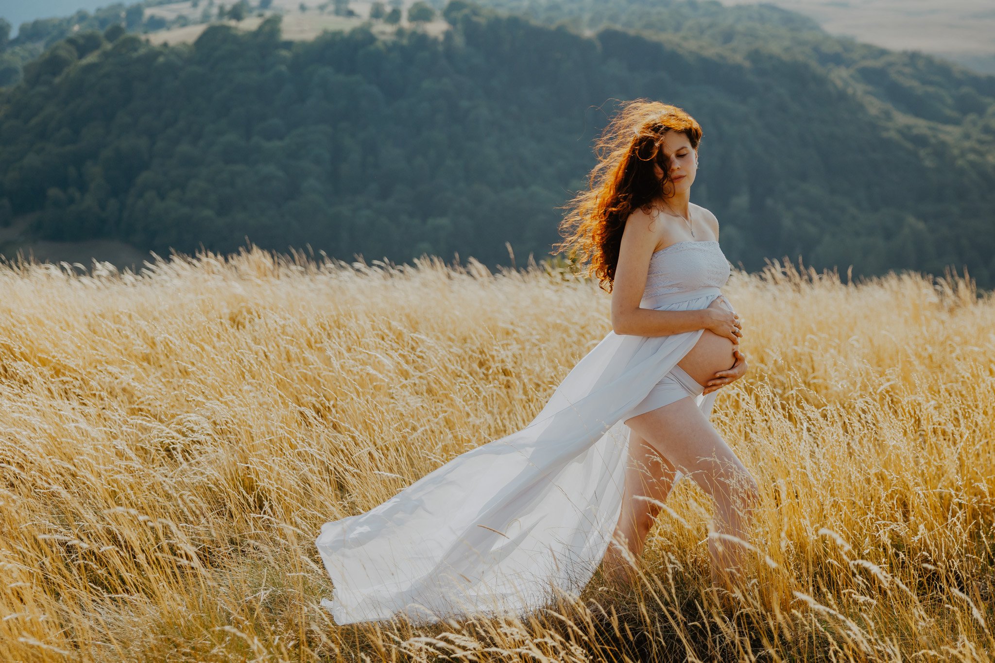 Portrait-cantal-grossesse-nature-montagne-15.jpg