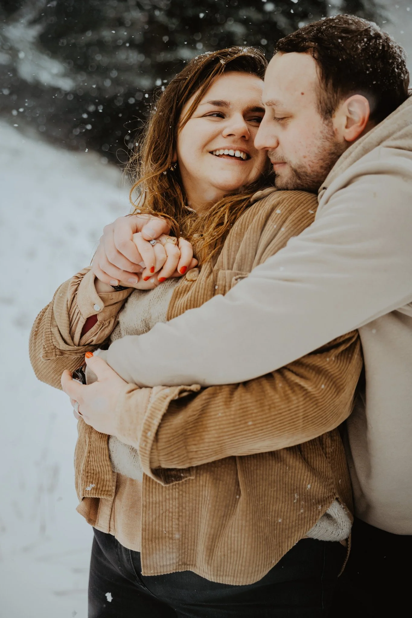 ingold-photographe-auvergne-portrait-couple-neige-60.jpg