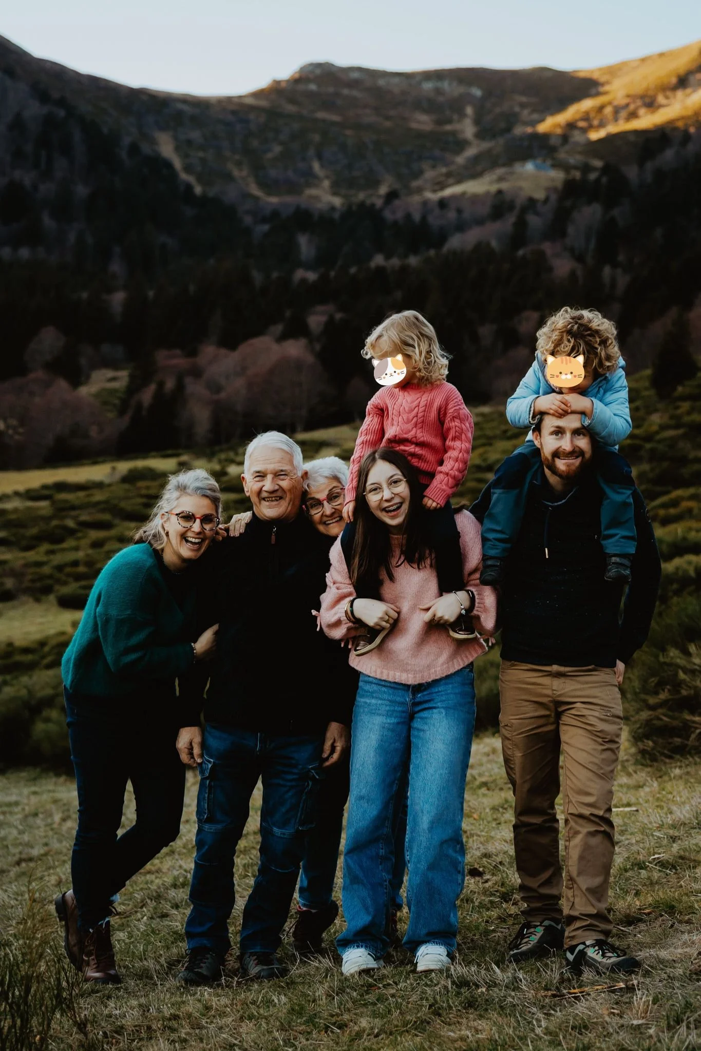 photo famille cantal hiver (7).jpg