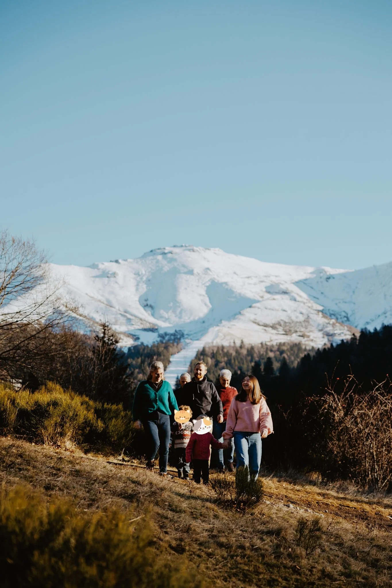 photo famille cantal hiver (8).jpg