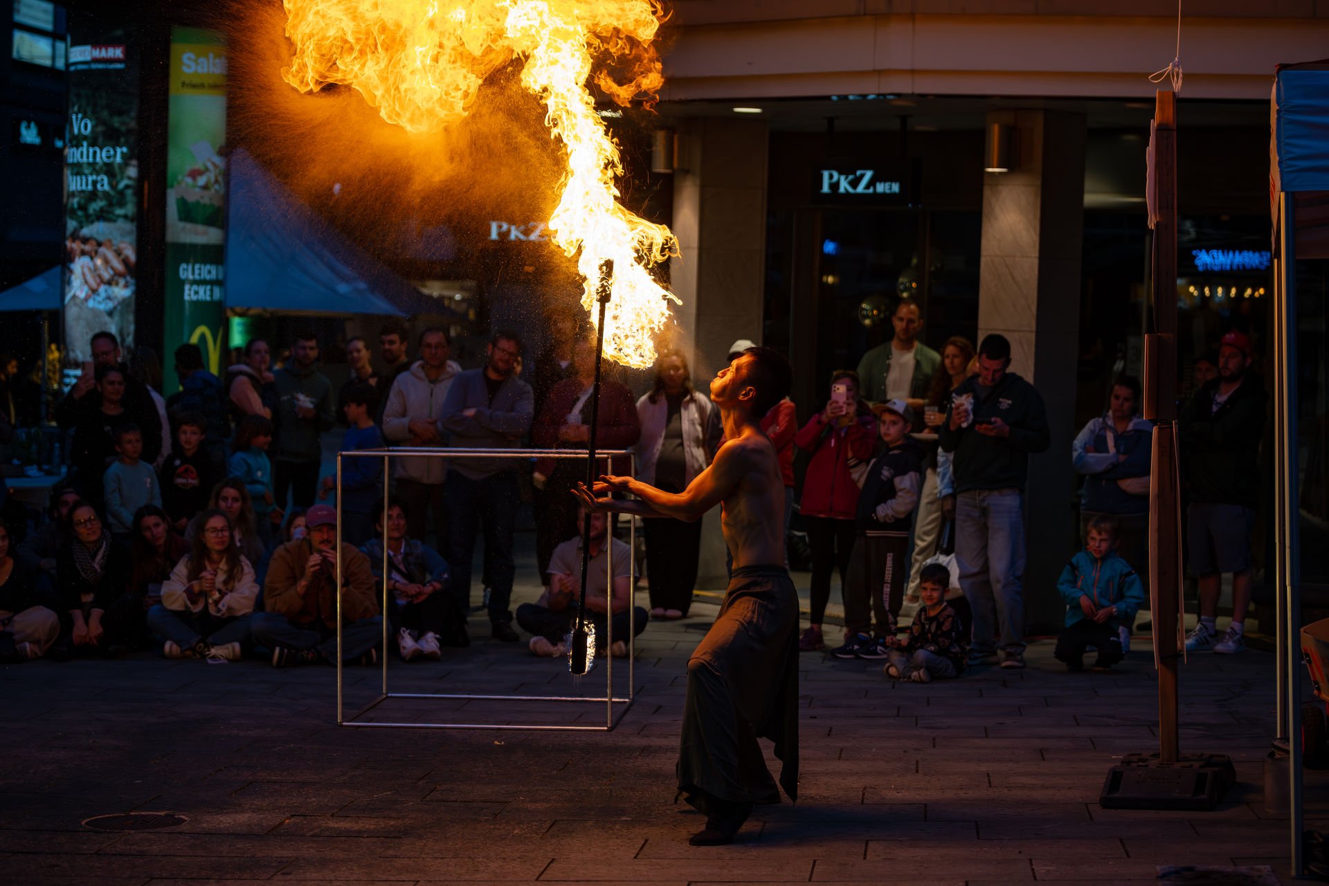 20 - 20260606-buskers-chur-2004.jpg