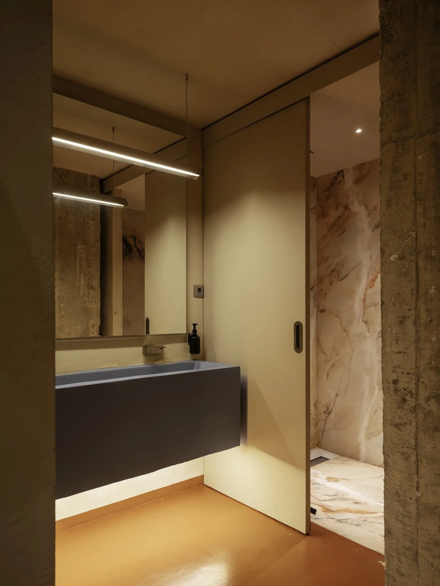 aimara_LNG-29-bathrooms.jpg
