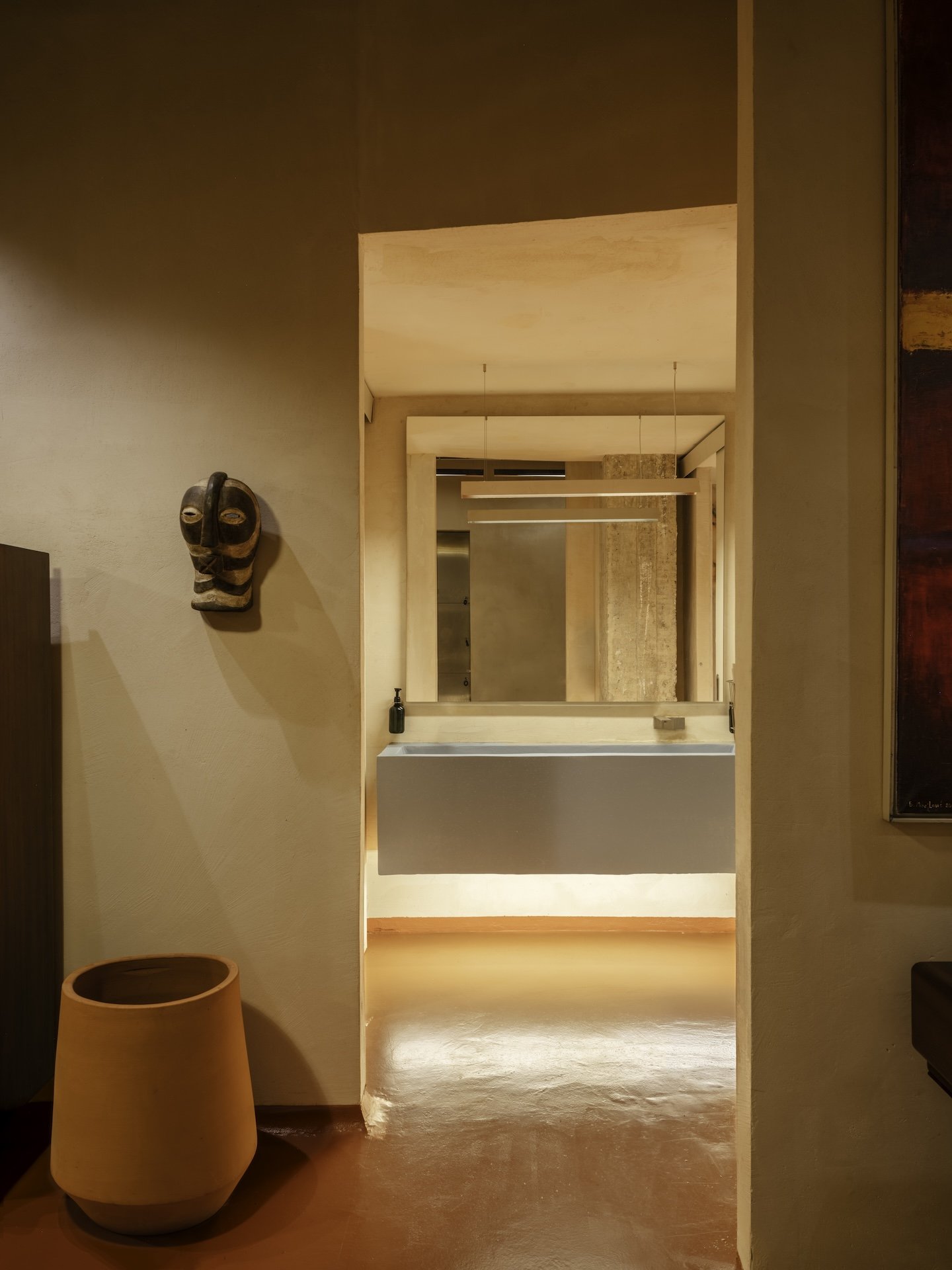 aimara_LNG-16-showers.jpg