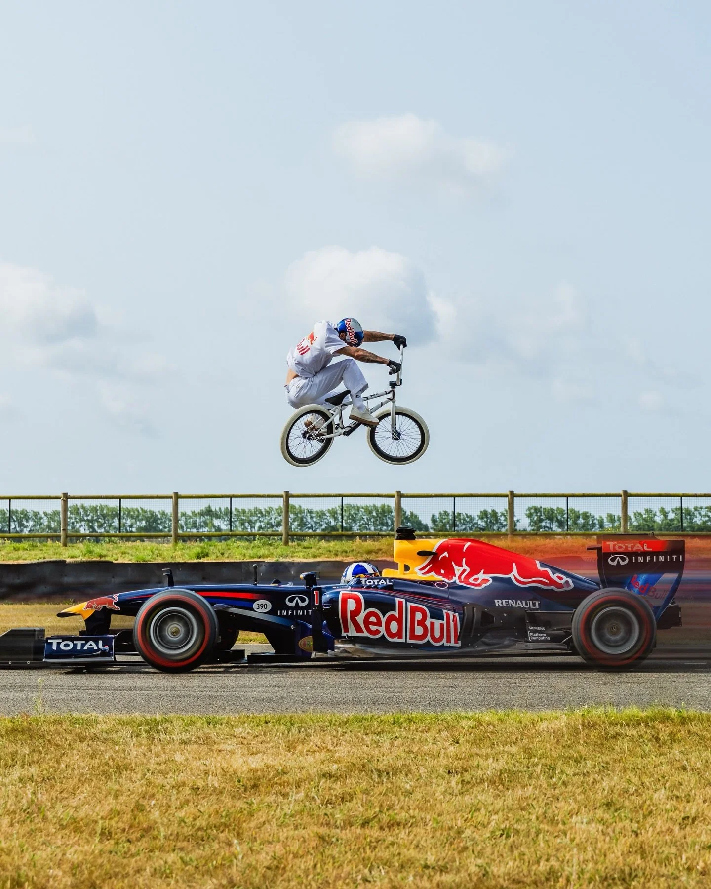 2025, part two.

These posts always take me a while. Picking a handful of images to sum up a year&rsquo;s worth of work.

Lot to be grateful for. Looking back, it&rsquo;s hard to believe how much got squeezed into twelve months. And this is just six 