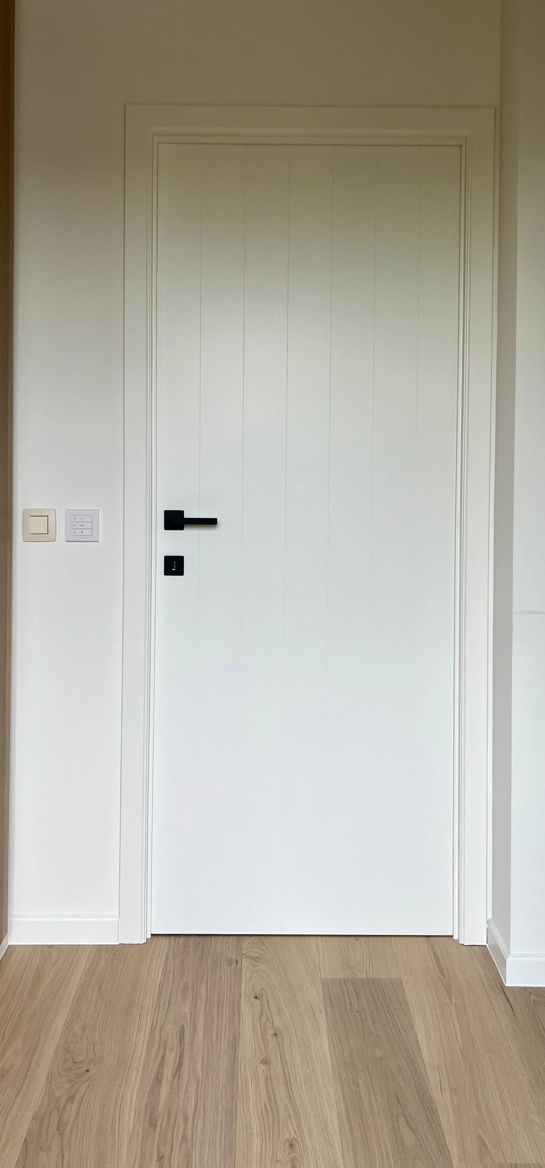 Op maat gemaakte deuren voor een tijdloos interieur nodig? De Waerhert uit Zandhoven vervaardigt jouw deuren uit duurzame materialen.