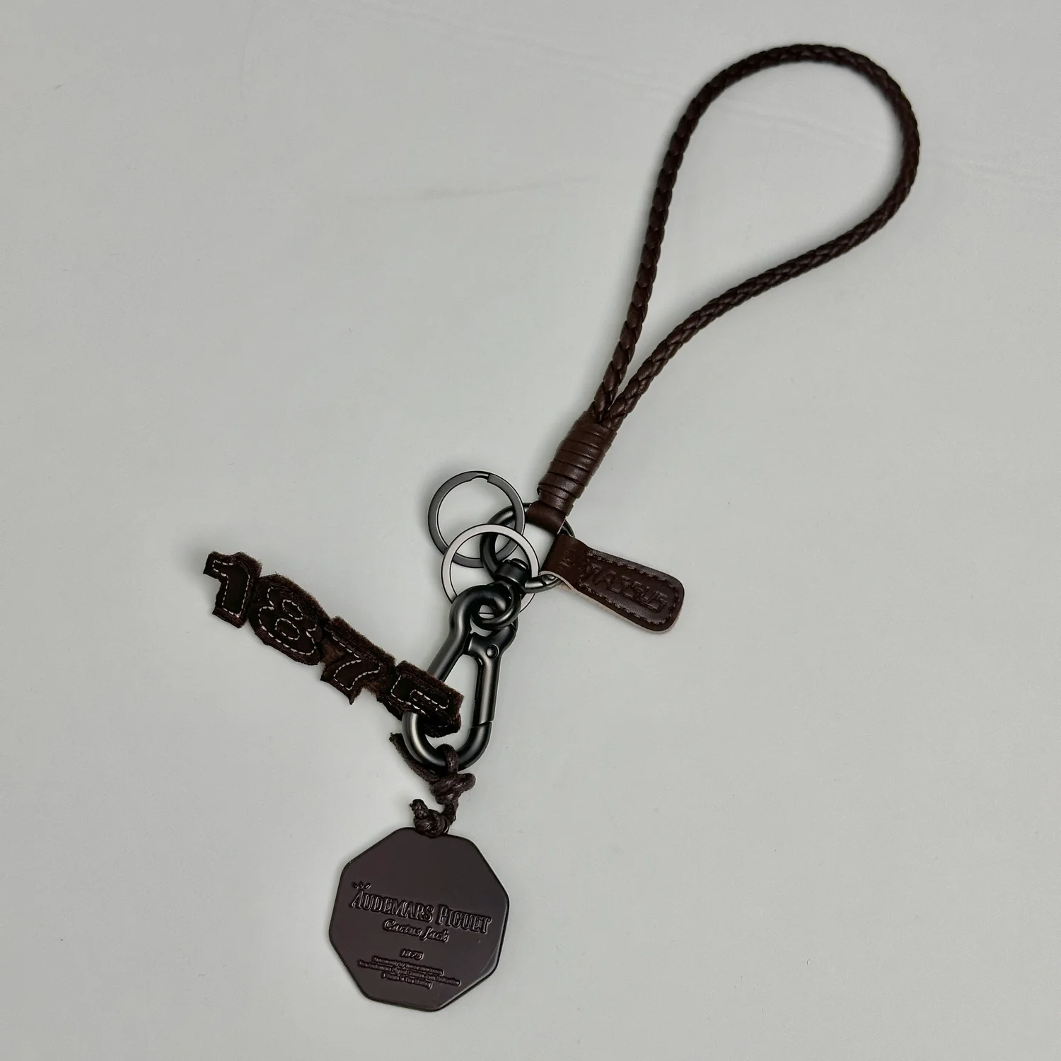 小物 travis scott artifacts keychain Audemars Piguet x Cactus Jack Travis Scott 1875 Leather Keychain