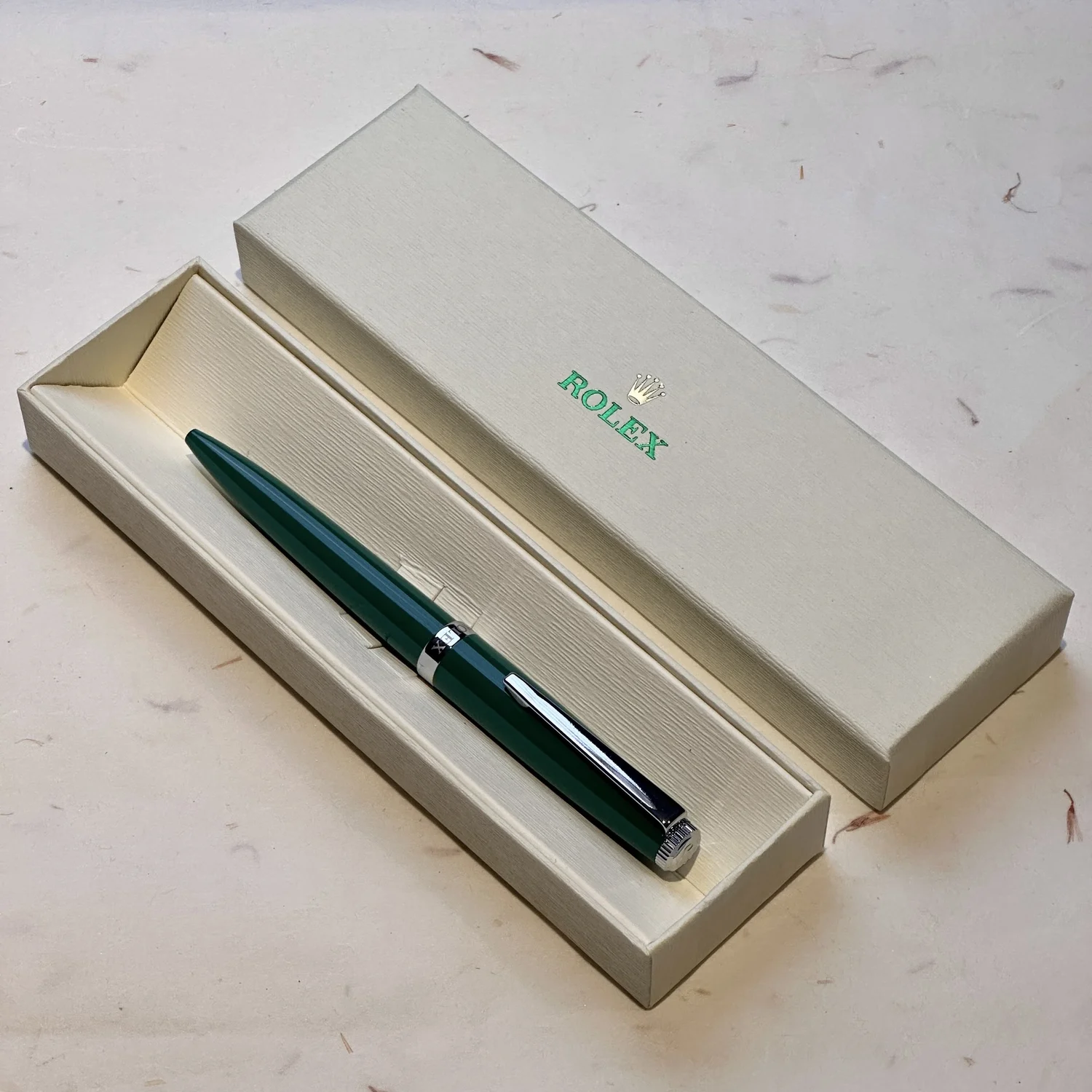 Rolex Emerald Twist Pen – VIP Collector