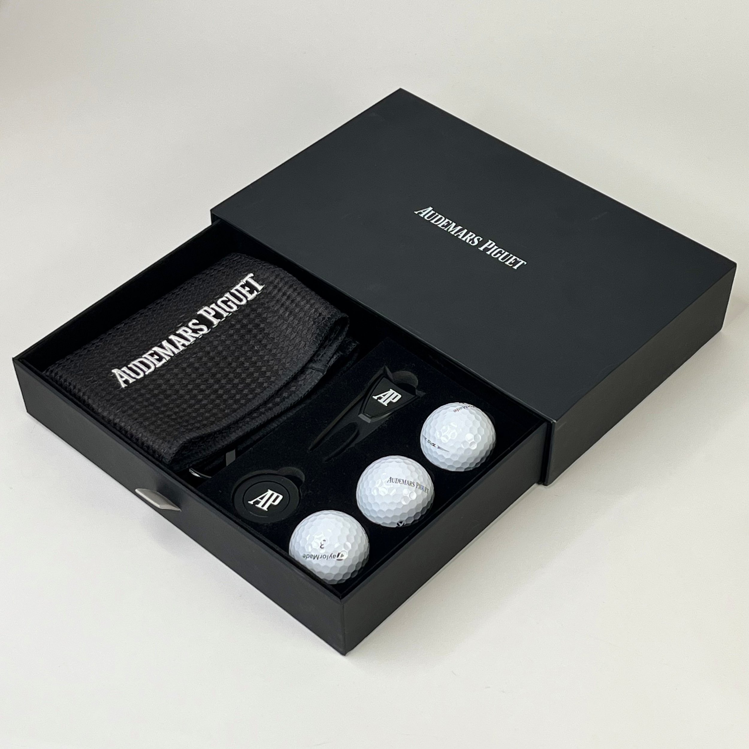 Audemars Piguet x TaylorMade Golf Set
