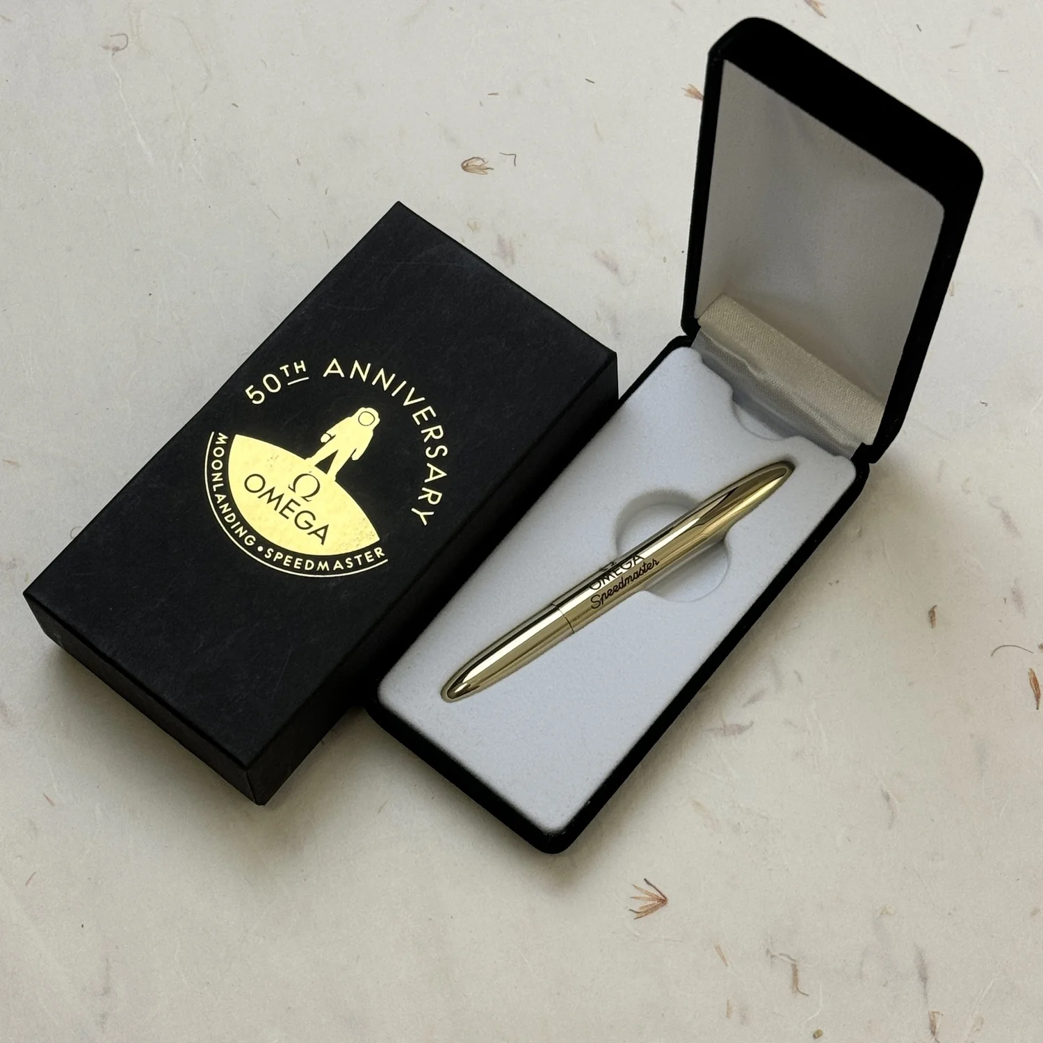 Omega Speedmaster Apollo 11 50th Anniversary Ballpoint Pen  display picture 3