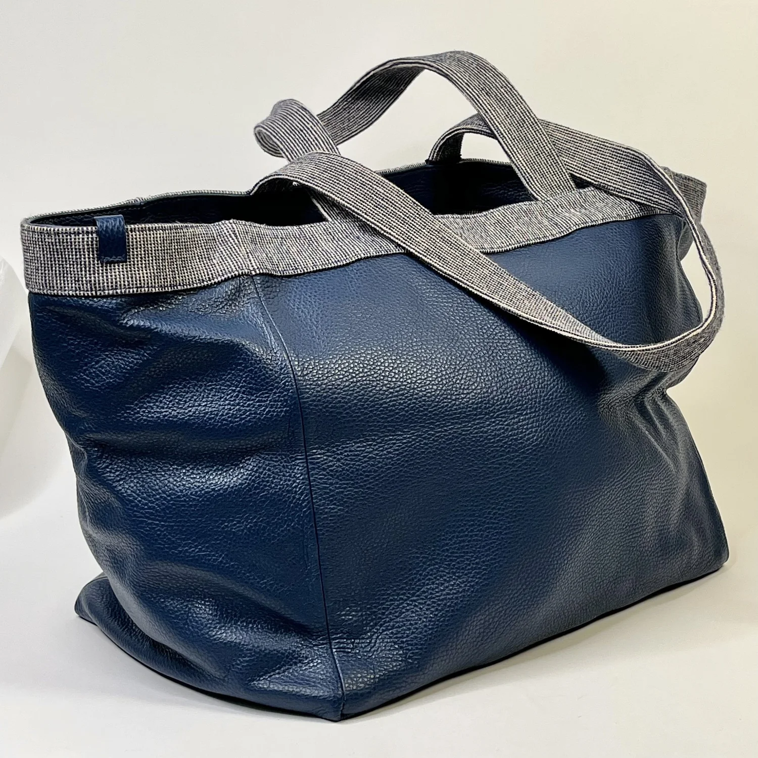 Richard Mille Reverse Tote Bag Blue – Leather & Linen, Made in France