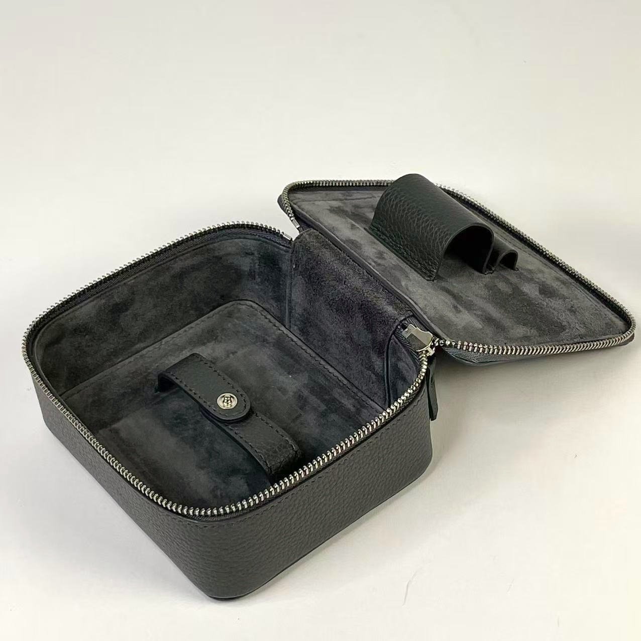 Audemars Piguet Travel Watch Cleaning Kit – Client Exclusive 