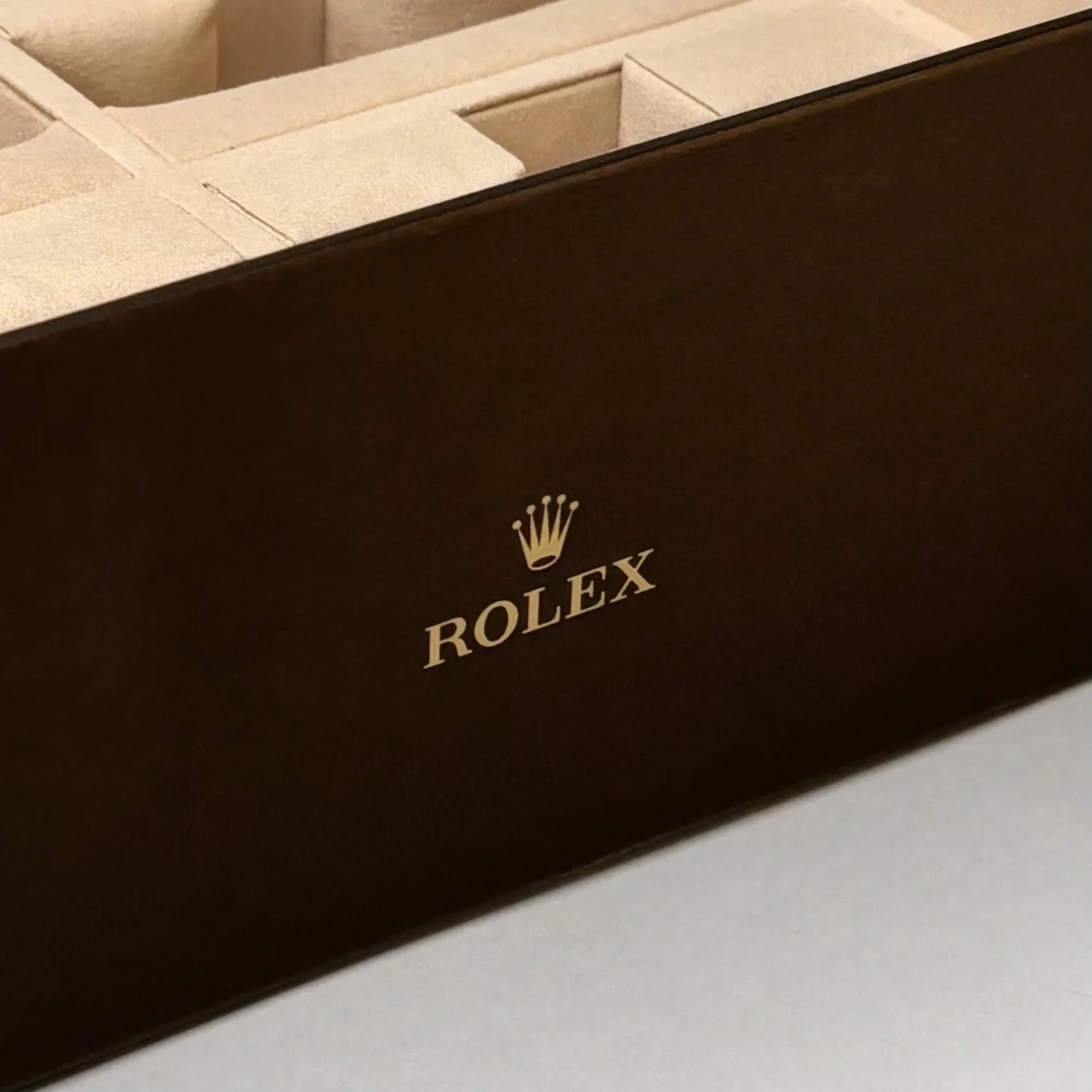 Rolex 8-Slot Luxury Watch Storage Box with Logo and Cushions