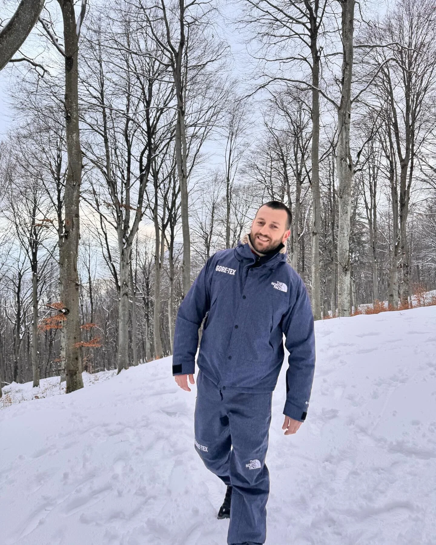 Una domenica &ldquo;so cute&rdquo; tra le 8 montagne di Cognetti con una Ana Mena londinese 🗻☃️

#lecco #pianiresinelli #montagna #mountains #nature #diegobrus #intantoticalmi