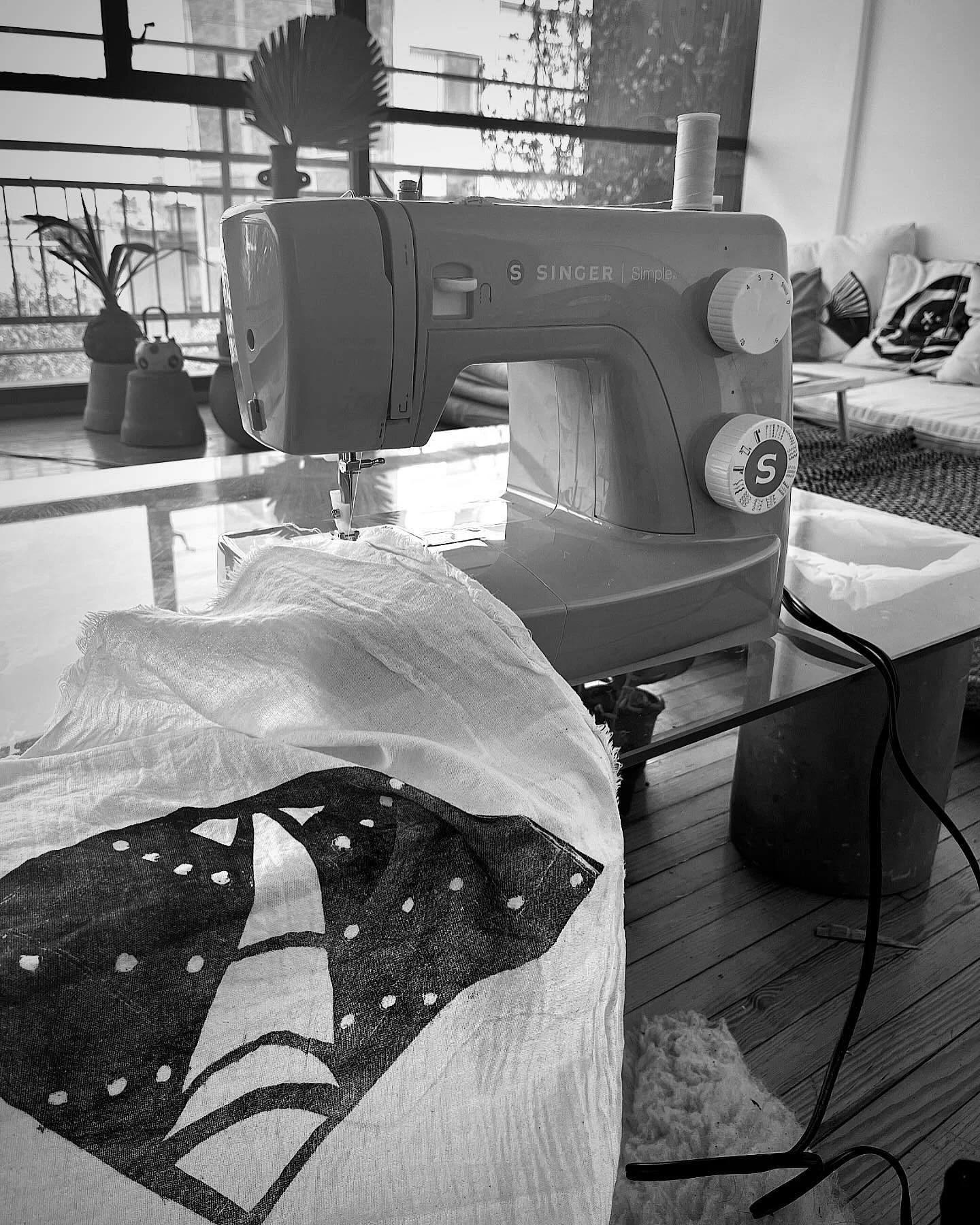 Back in studio today playing with new designs and possibilities. Interior pieces such us hanging fabrics with more textures, bedding and beautiful duvet covers and then exterior pieces for pools, spas and gardens. Also exploring more wearable pieces 