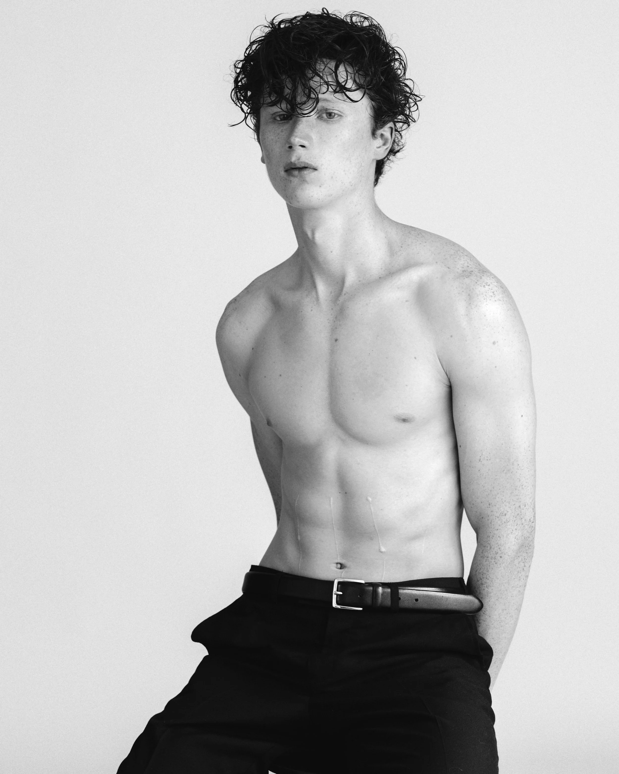 4-daniel-laros-main-book.jpg