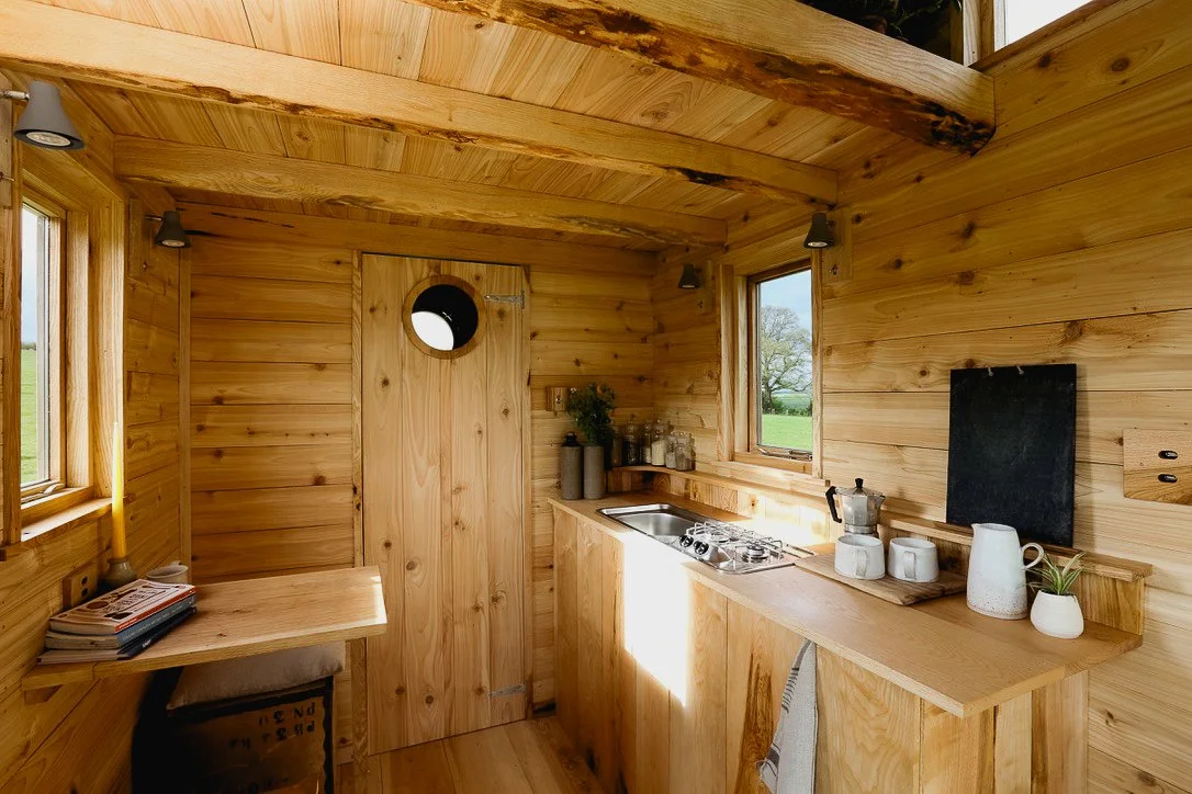 Curated visual reference: Picture Idea: Off Grid Tiny Homes