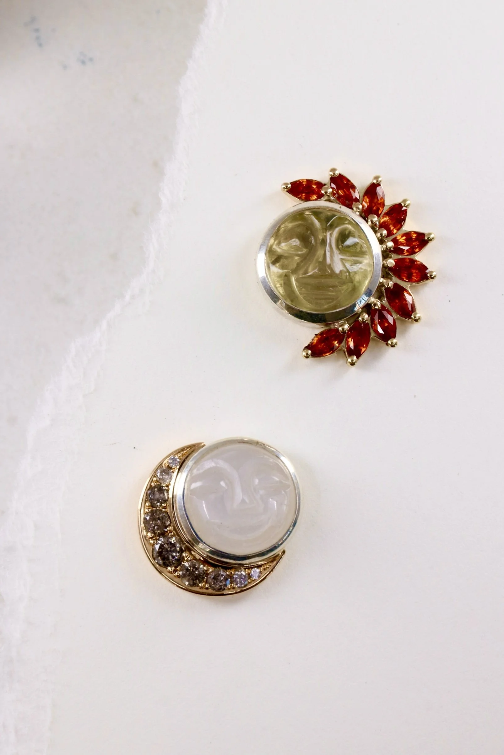 Kitty - Sun and moon earstuds-8.jpg