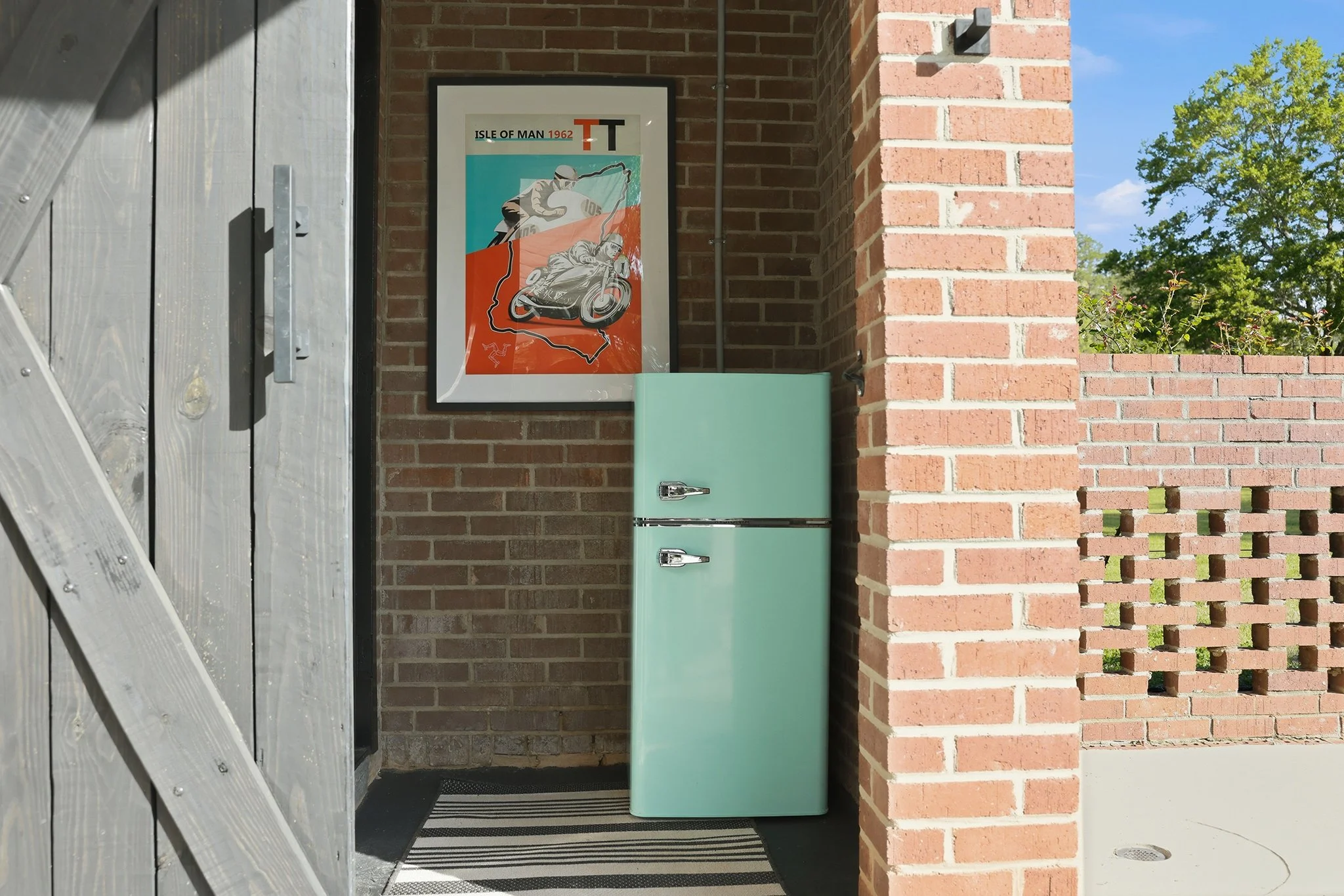 Just steps away, cool drinks await in the perfectly cool poolside refrigerator