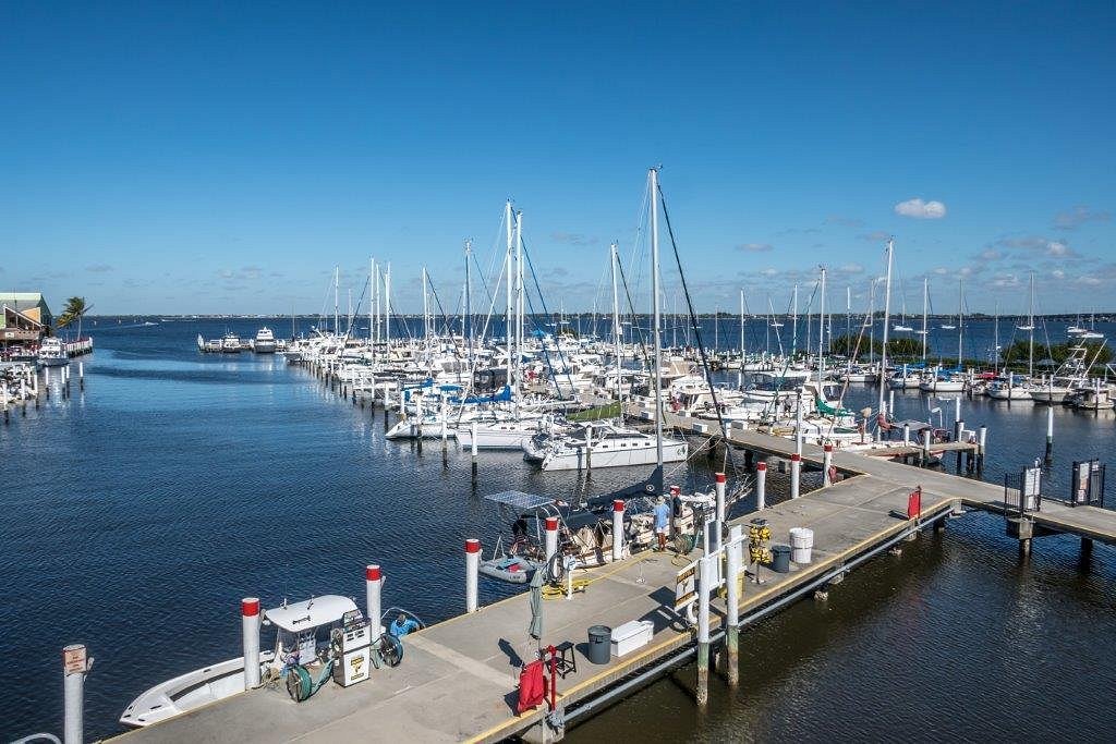 full-service-marina-with.jpg