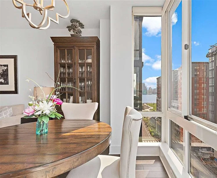 portfoilo thumbnail_1.jpg