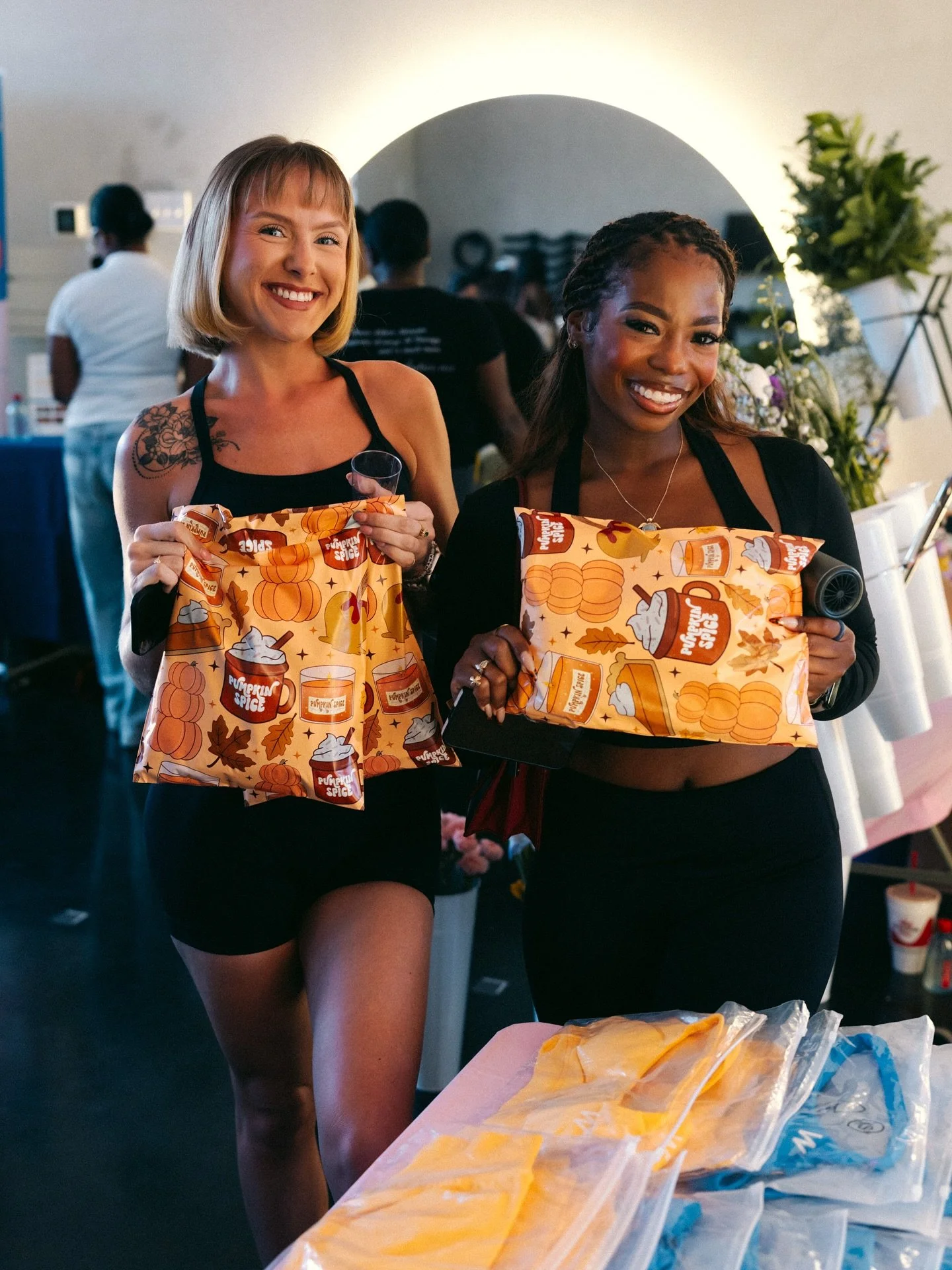 To our incredible vendors, you&rsquo;re the real disco ball that makes our events shine! 🪩 

Every time we open our doors at Plank to Pike, our favorite part (besides the killer playlists and sweaty planks) is pulling the Houston community together 