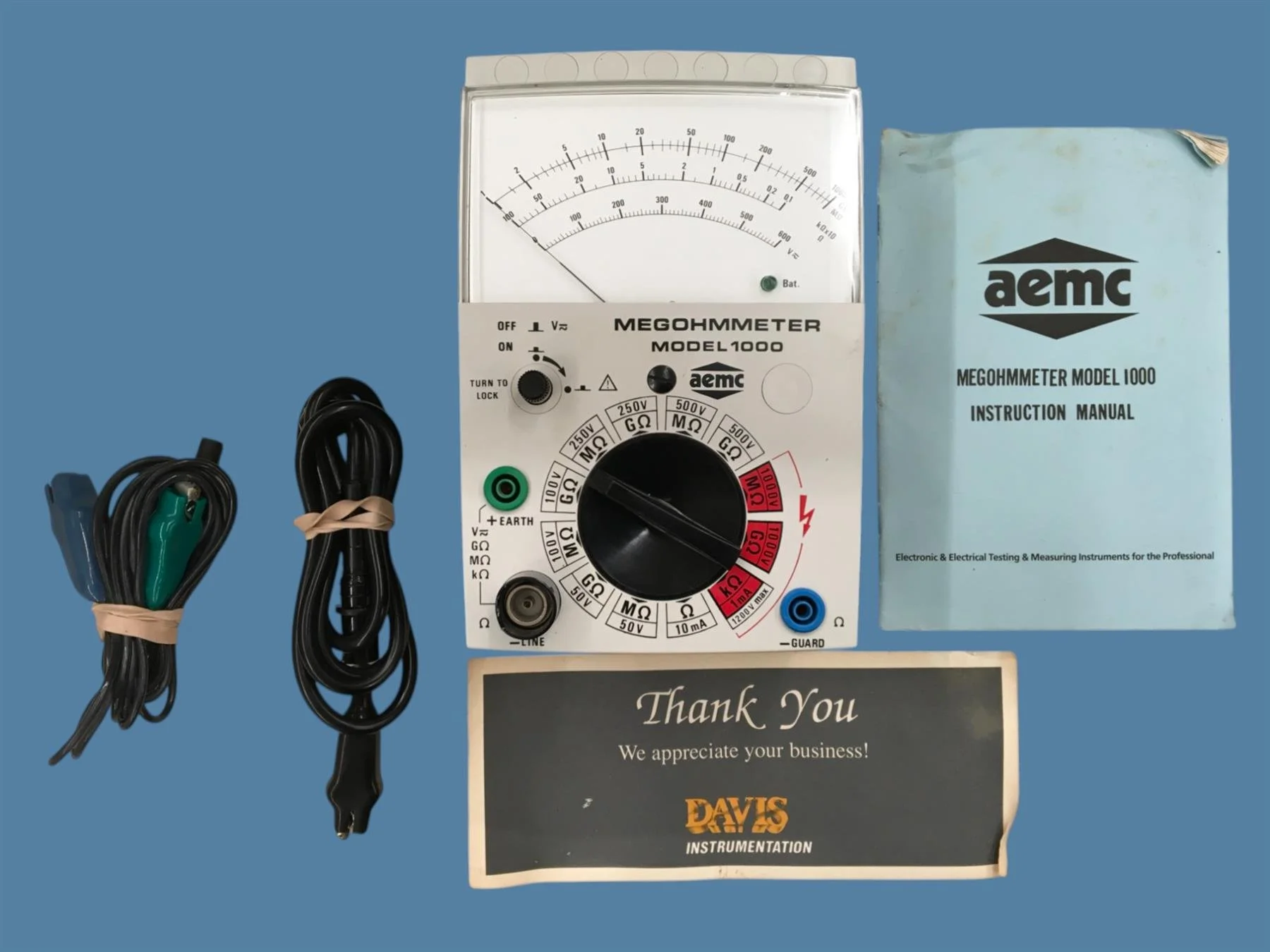 AEMC Model 1000 Megohmmeter w/ Case