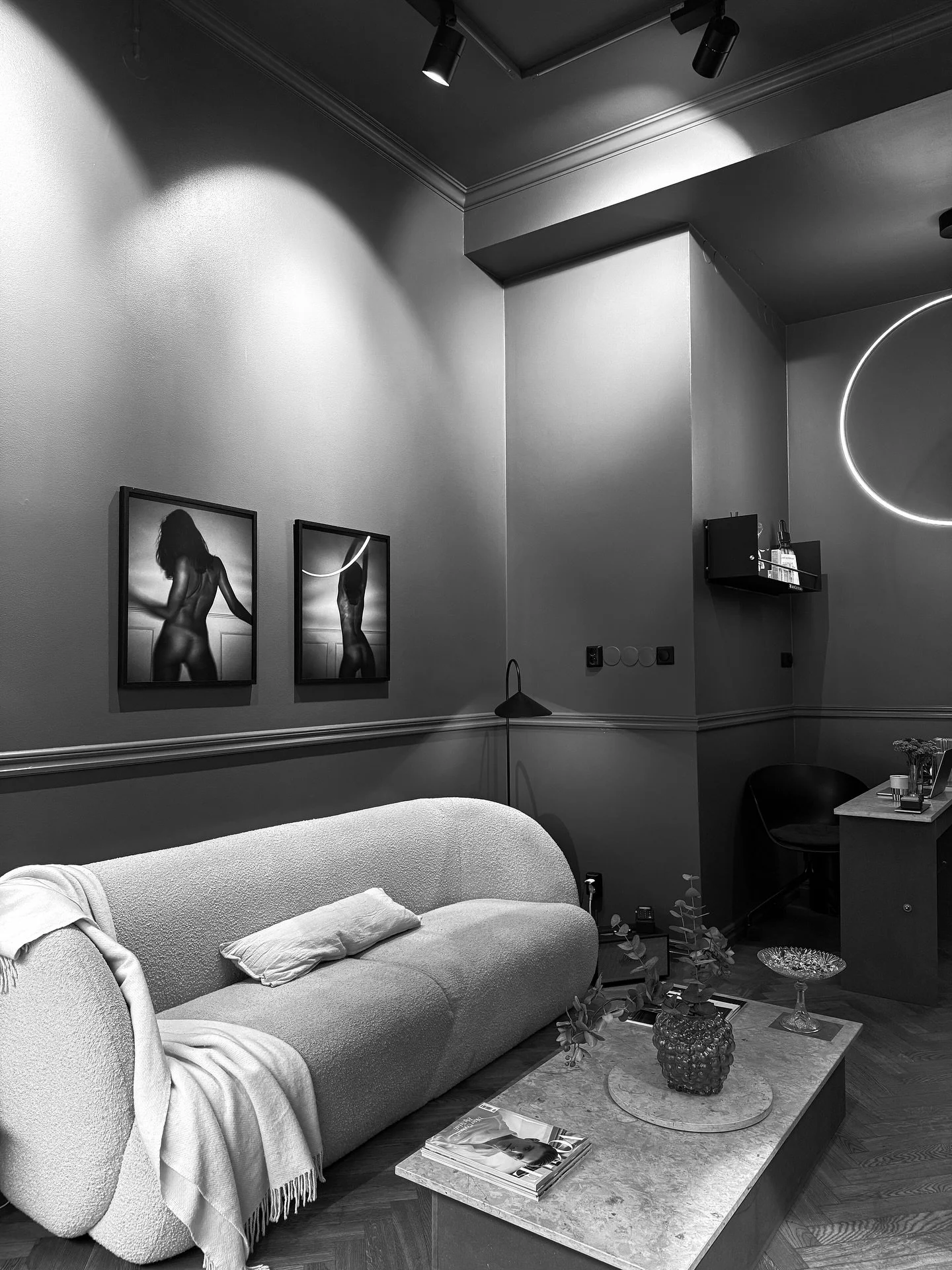 Luxury is in the details 🤍 Hos oss är varje detalj designad för din upplevelse. 
#toxgroup #toxonthego #toxandtheskin #tox #medlemsklinik #membersonly #membersclinic #beautyclinic #aestheticstyle #luxurylifestyle #luxuryclinic