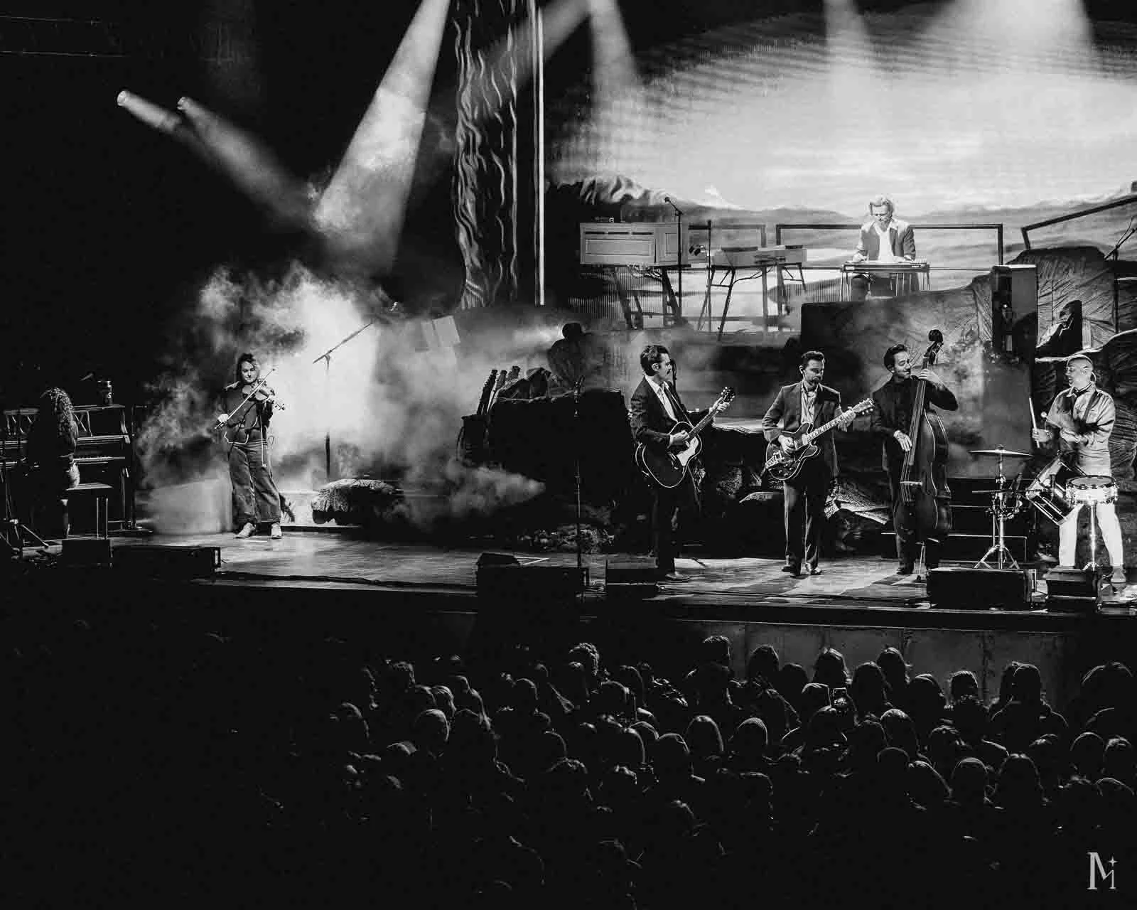Moore-Imagery_Lord-Huron_Concert-Photography_Tour-Photographer_25.jpg