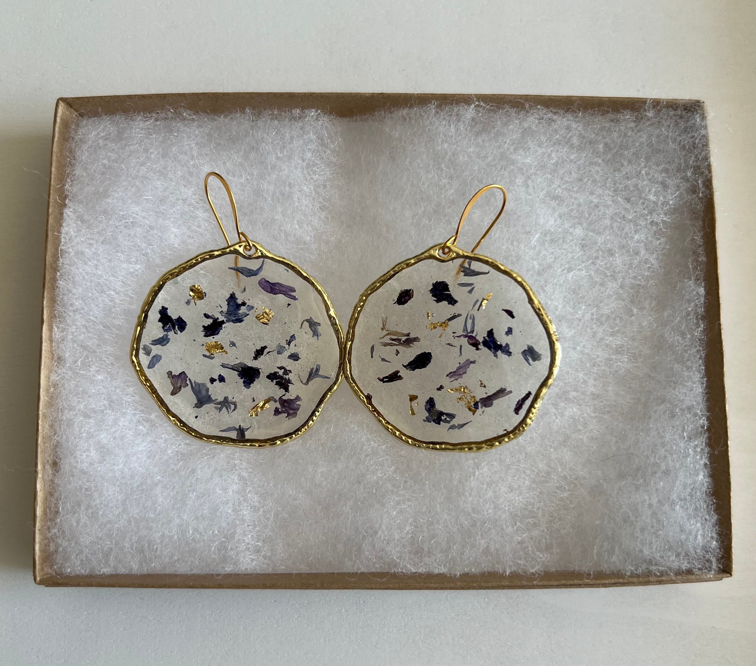 Blue & Purple Flower Çay Bezel Earrings
