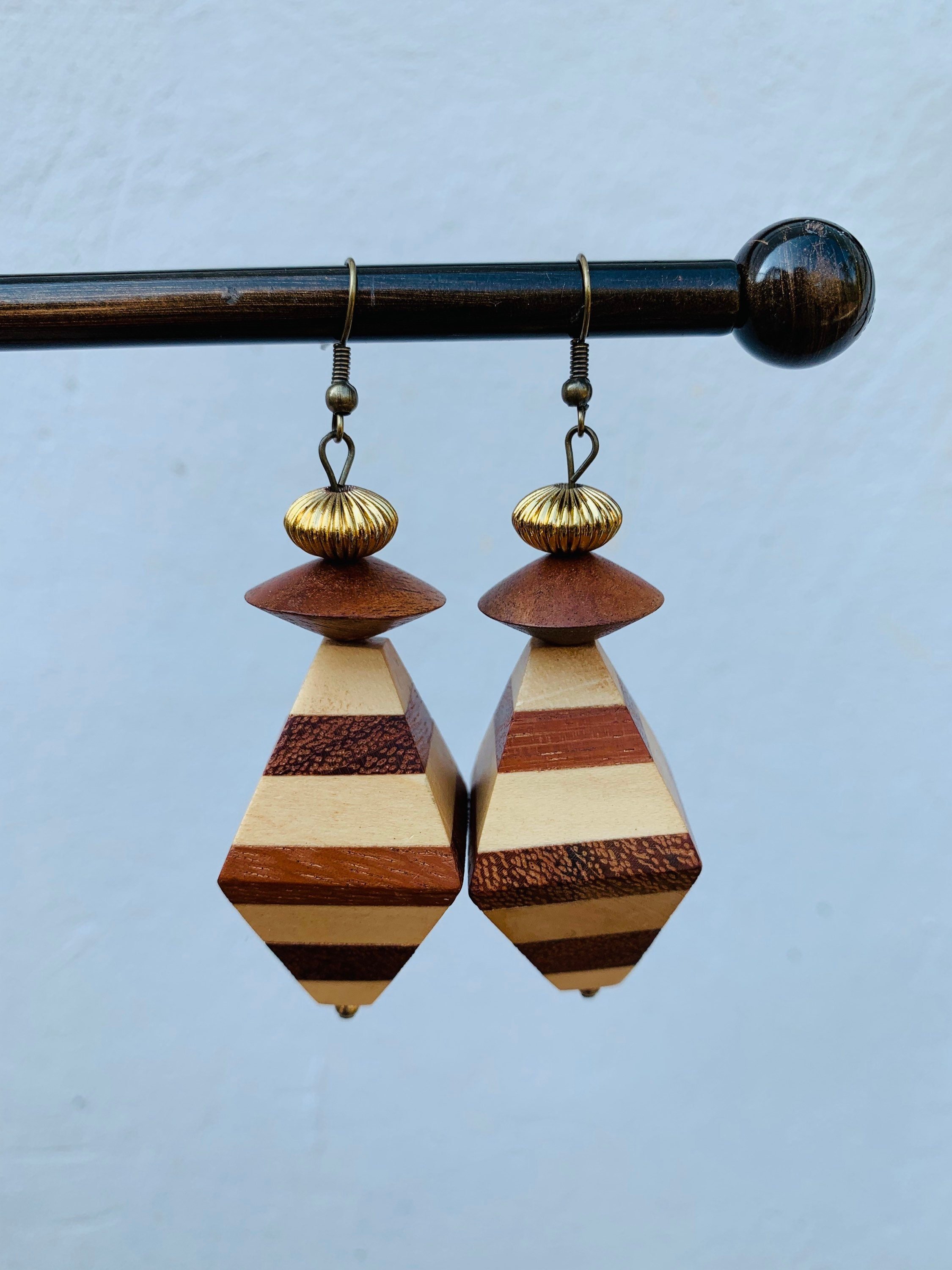 https://i.etsystatic.com/7129306/r/il/d0aa61/3232588066/il_fullxfull.3232588066_qjyn.jpg