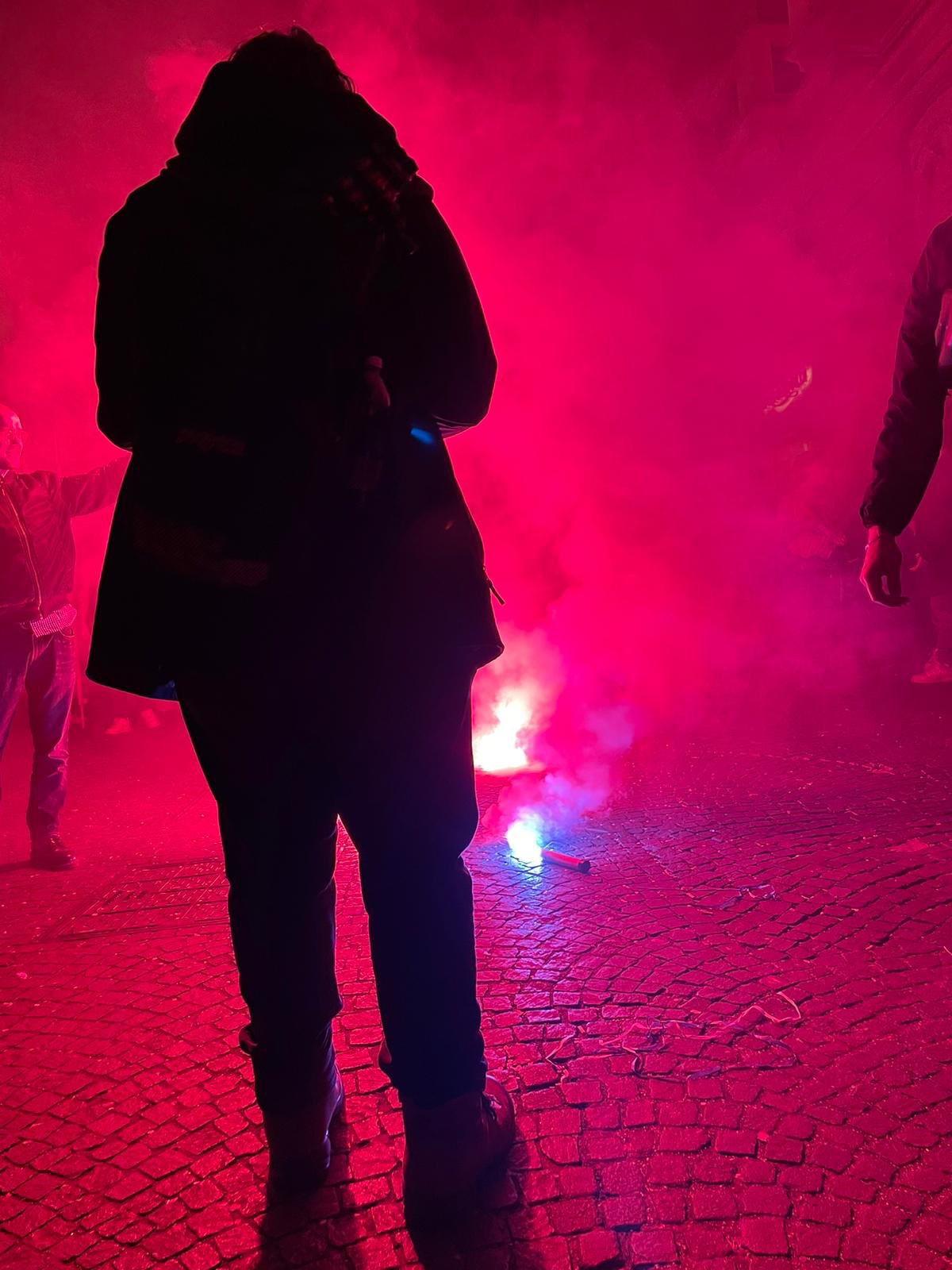 Luca Flares Napoli.jpg