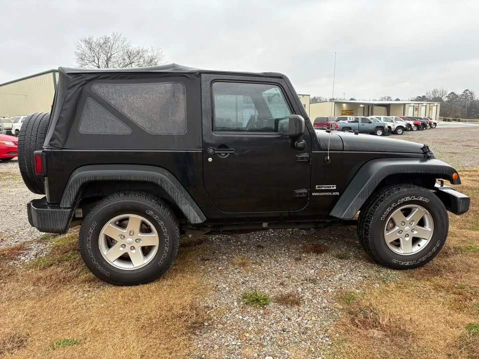 2014 Jeep wrangler S Sport Utility 2D-3.jpg
