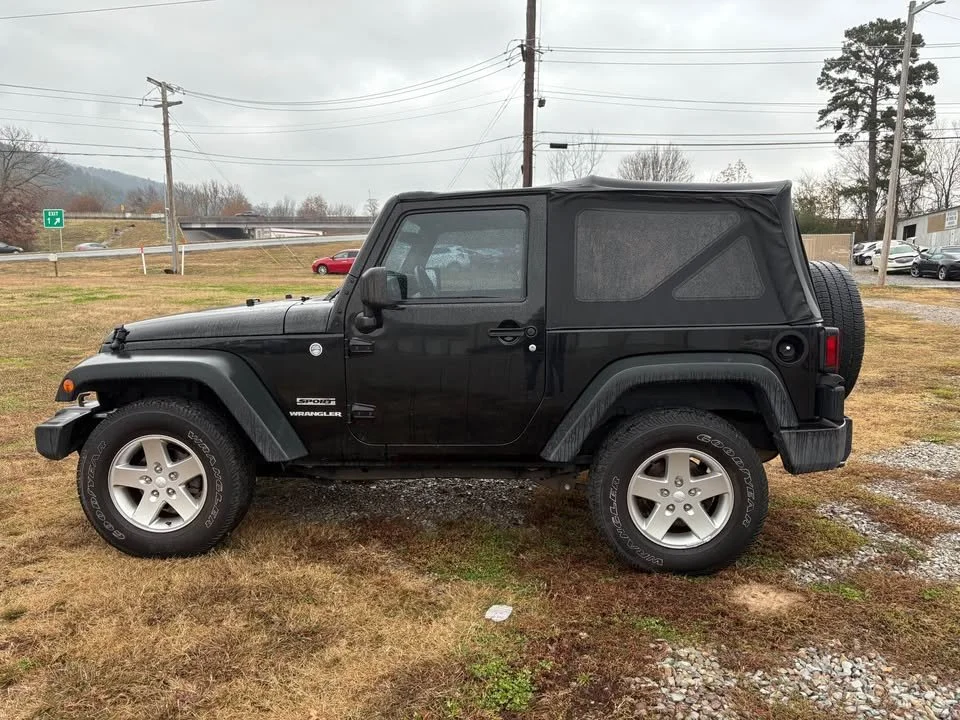 2014 Jeep Wrangler Sport 2D 4WD