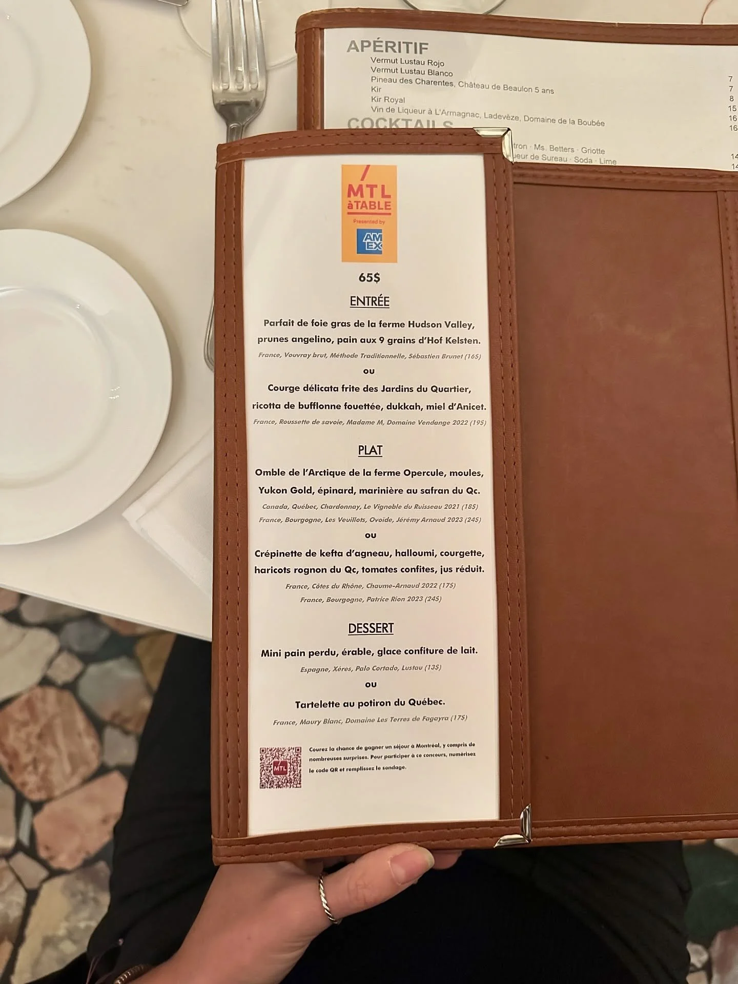 Bon @mtlatable tout le monde! 150 restaurants participent cette ann&eacute;e en offrant soit un menu brunch ou une table d&rsquo;h&ocirc;te du soir &agrave; prix doux, jusqu&rsquo;au 16 novembre. &Agrave; go, on r&eacute;serve! #mtlatable photos @lem