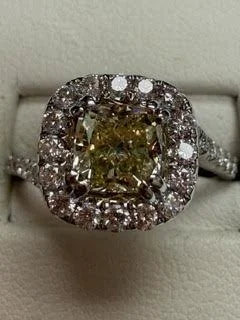 18K White Gold Yellow Diamond Ring  (B952)