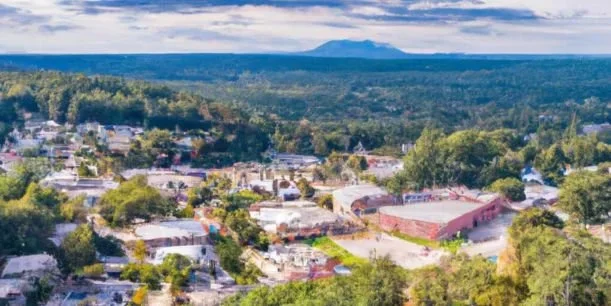Aerial view of a shopping center in Cumming, GA.