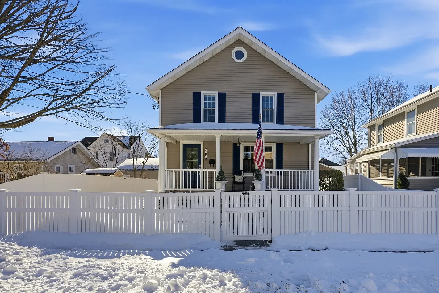 25 Helen Street, Fairfield CT
$1,005,000 | 2026