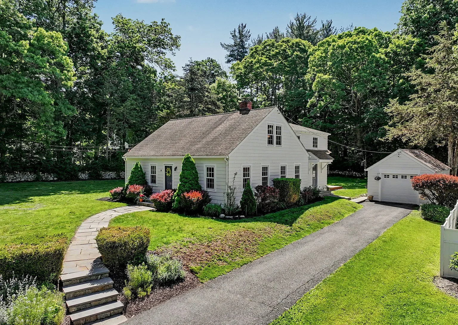 18 Deerfield Road, Wilton CT
$1,150,000 | 2026