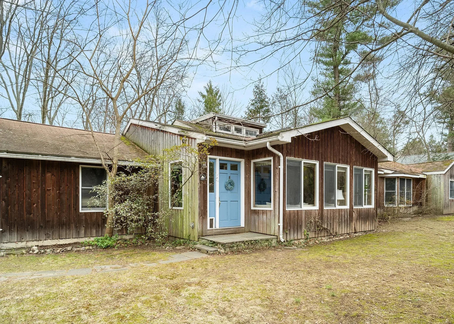 20 Woods Grove Road, Westport CT
$969K | 2026