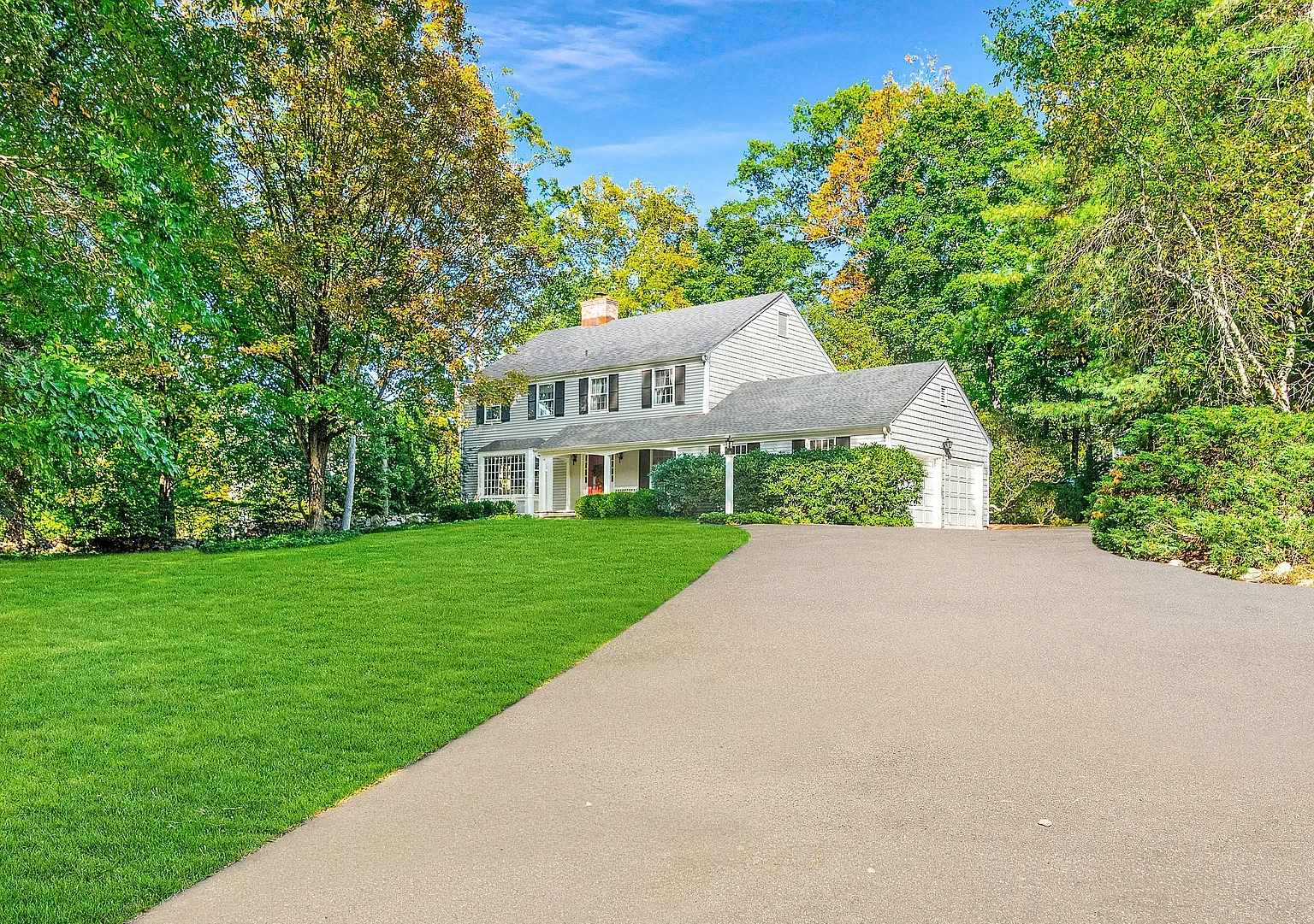 254 White Oak Shade, New Canaan CT
$2,275,000 | 2026