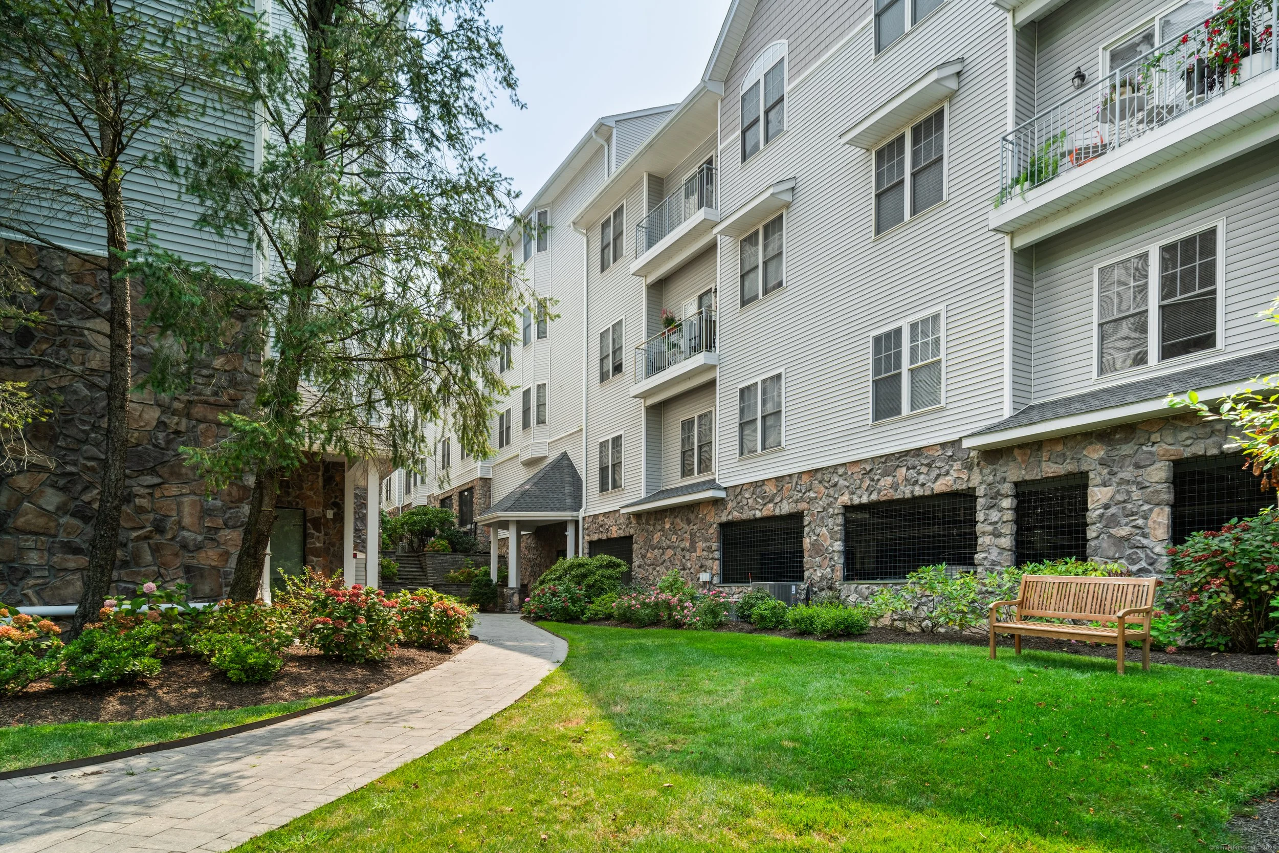 105 Richards Ave Unit 1406